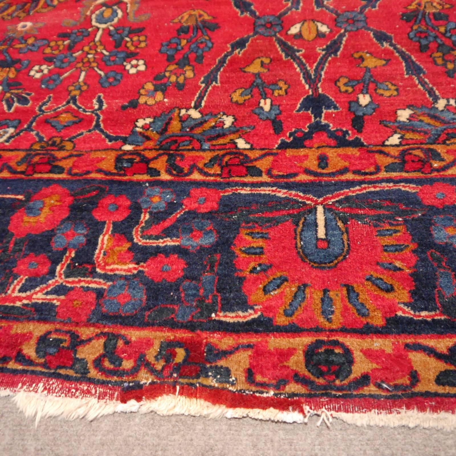 Antique Indian Agra Rug hand knotted red blue gold In Fair Condition For Sale In Lohr, Bavaria, DE