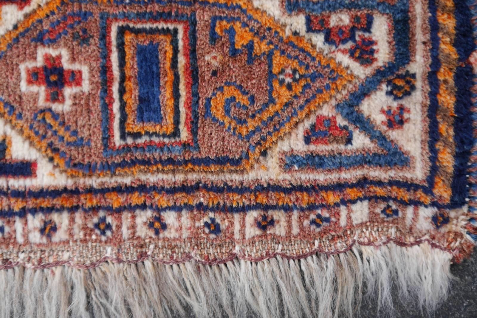 Hand-Knotted Lion Rug Qashqai Persian Vintage Nomadic Wedding Carpet