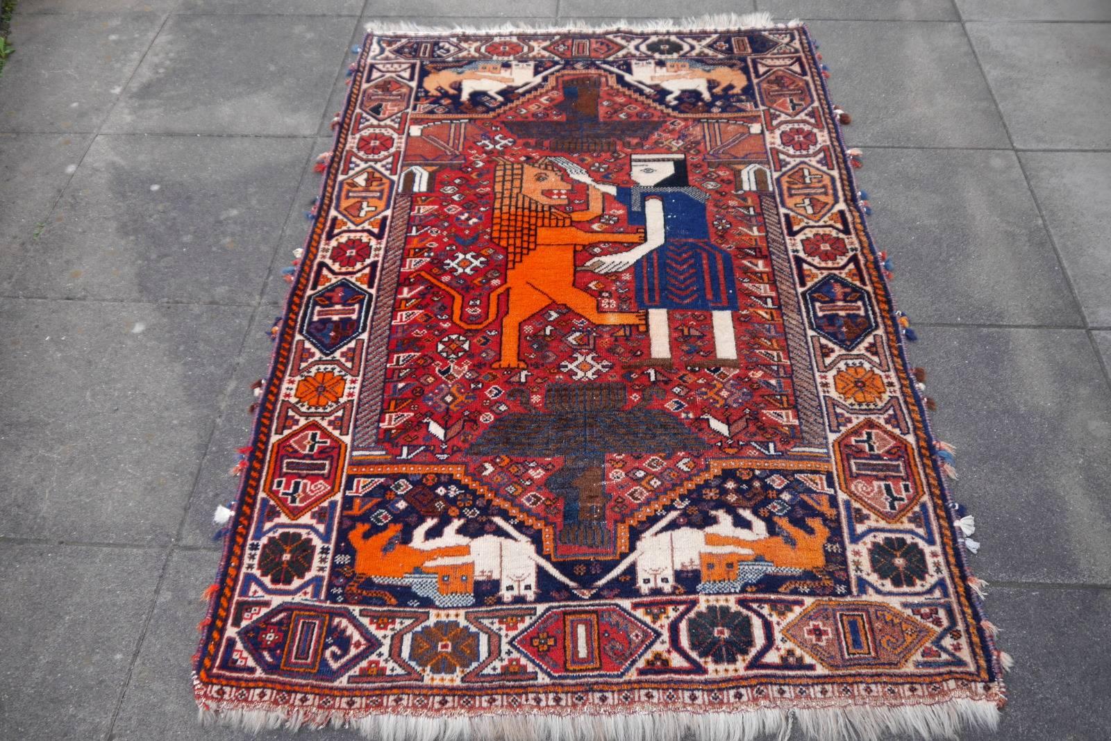Mid-20th Century Lion Rug Qashqai Persian Vintage Nomadic Wedding Carpet