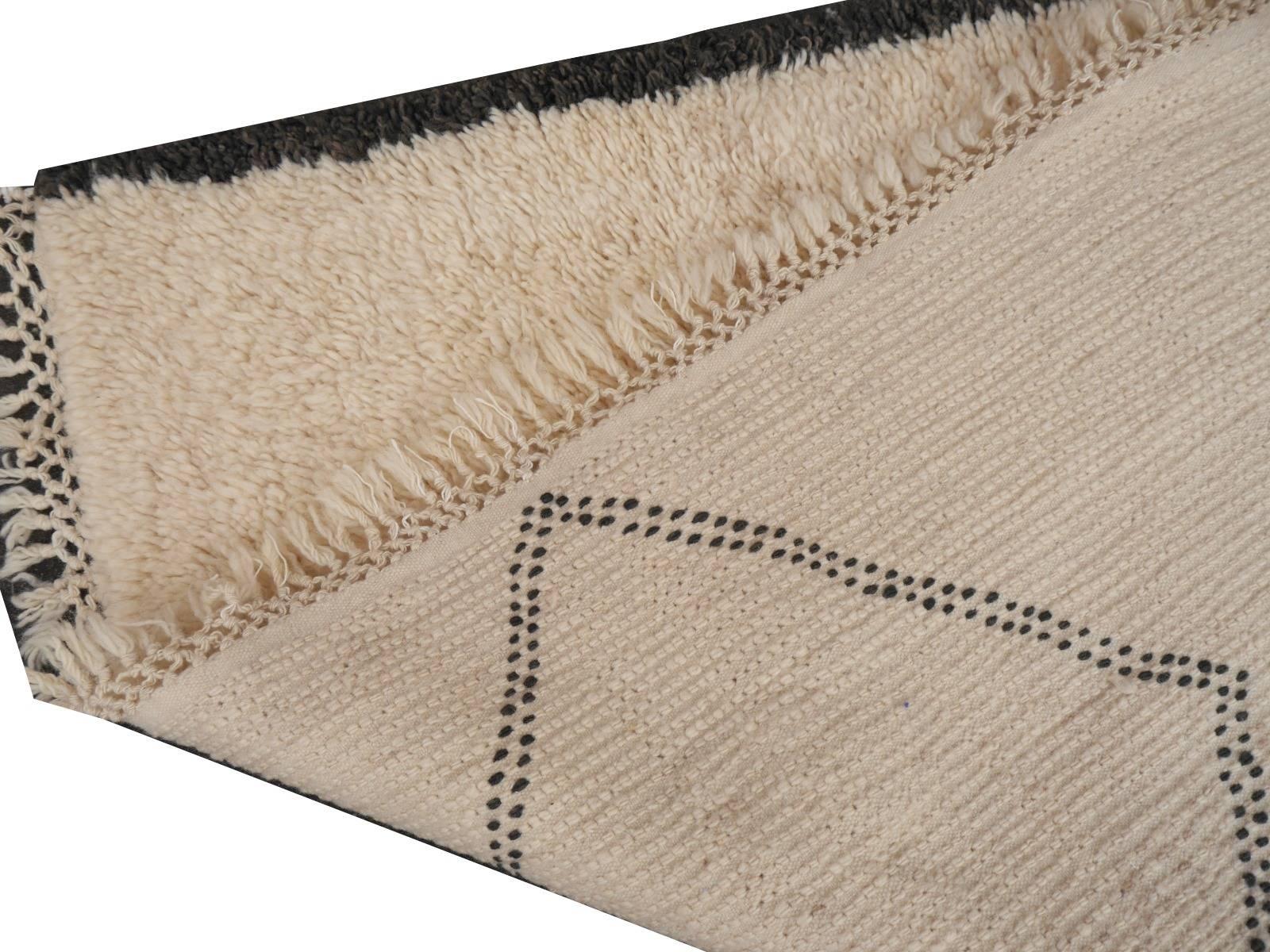Contemporary North African Moroccan Berber Rug Ivory and Dark Brown 2