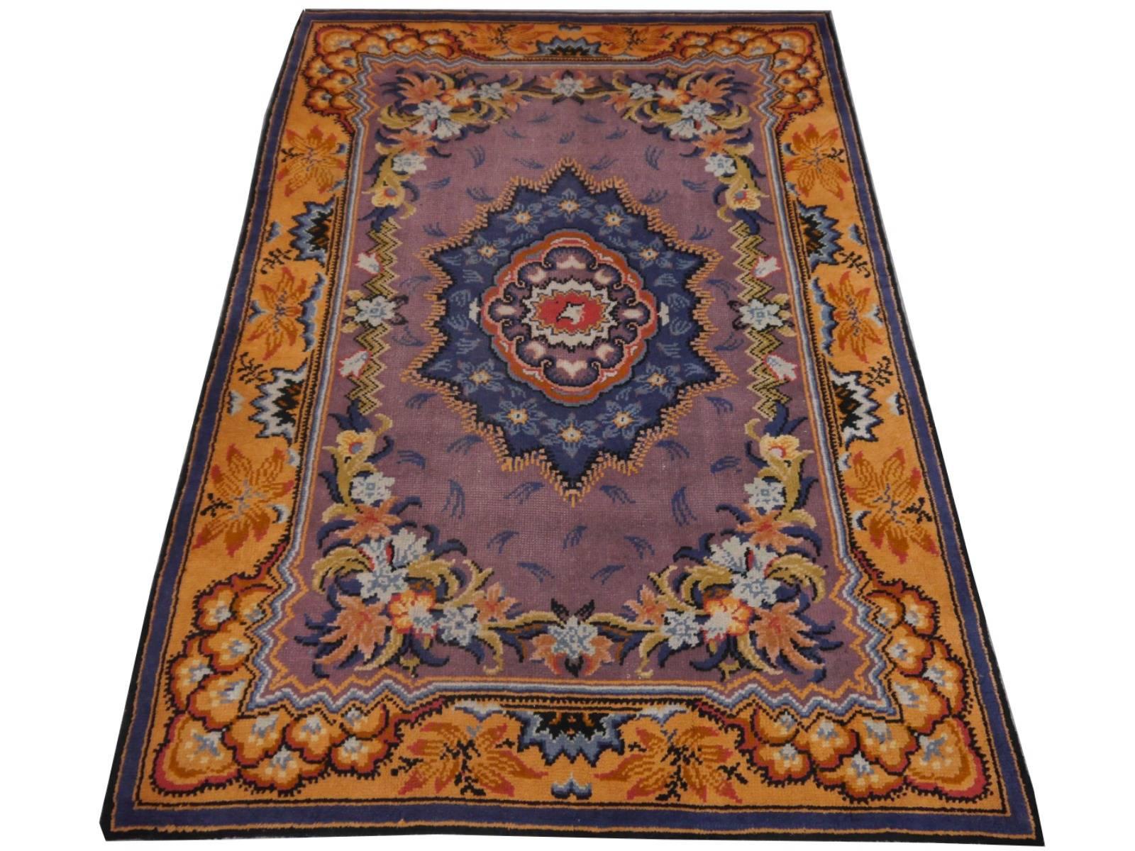 Art Nouveau Hand-Knotted Western European French Design Wool Rug 2