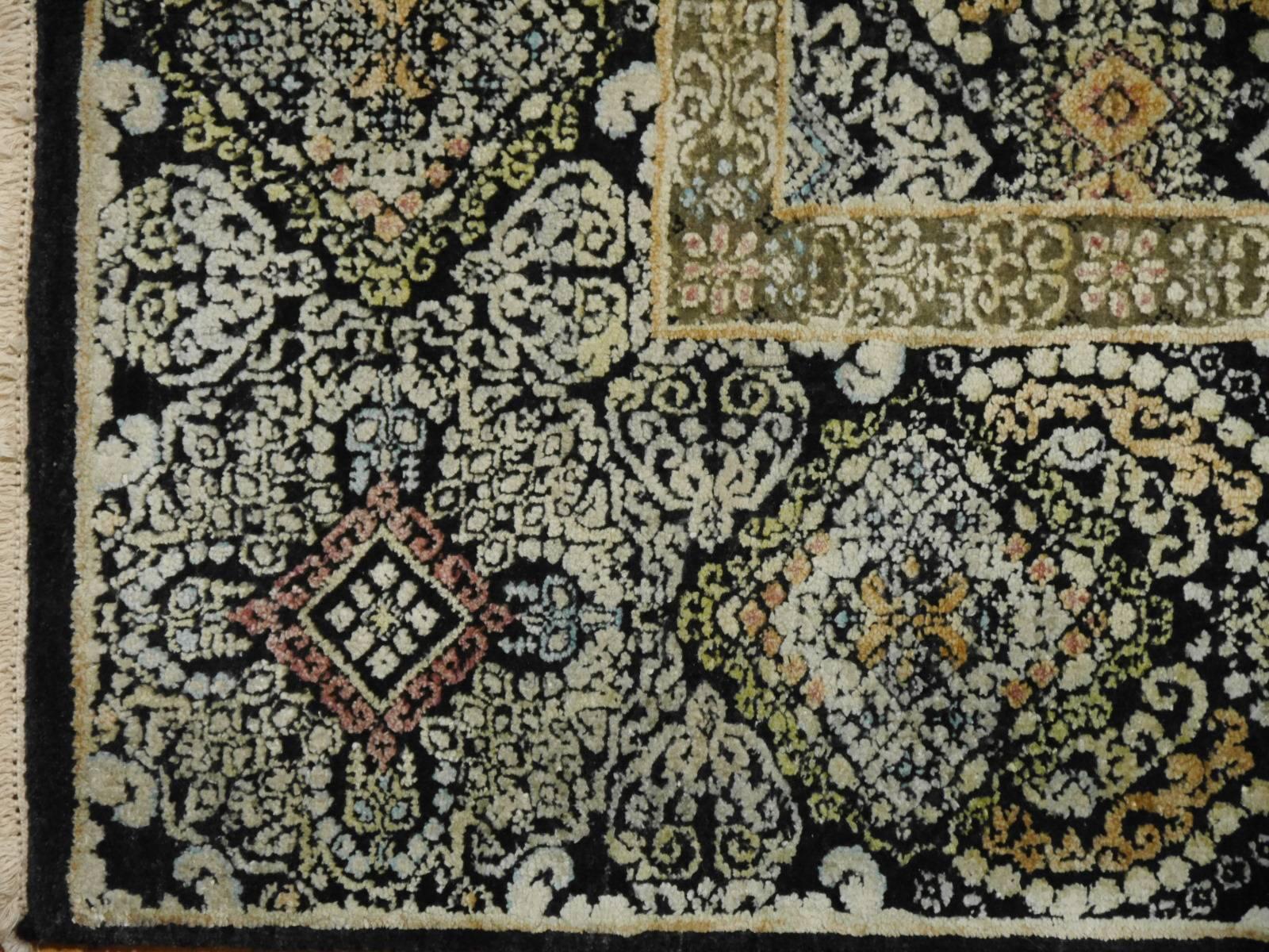 Kohinoor Hand-Knotted Wool and Silk Rug from India Black Gold Green  In Excellent Condition In Lohr, Bavaria, DE