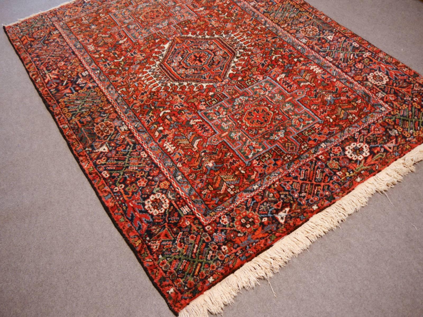 Antique Rug in Brown and Blue very good condition In Good Condition For Sale In Lohr, Bavaria, DE