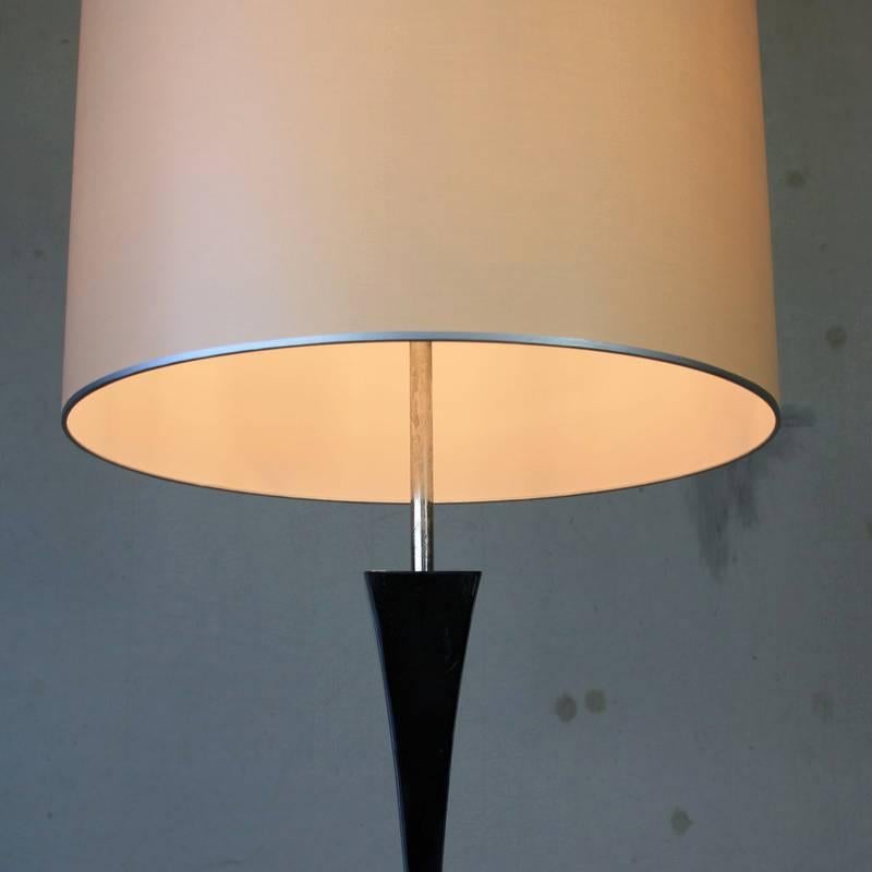 Modern Italian Floor Lamp, 1970s For Sale