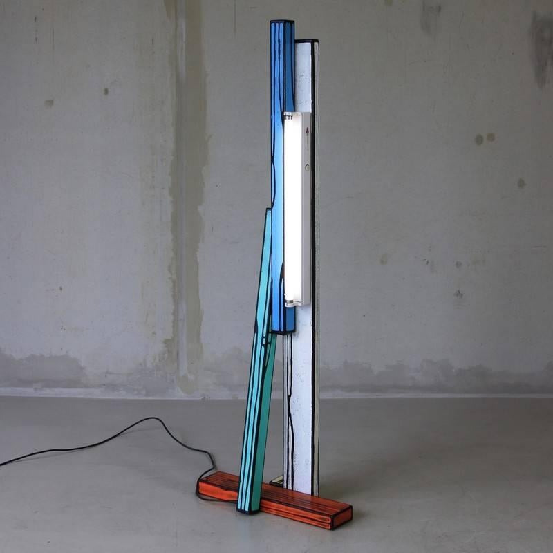 'Chopped Stock Lamp' (big), designed by Richard Woods, 2008.

Painted wooden sculpture with two lights. Acrylic paint on plywood. Signed and numbered by the artist. Edition limited to 25 copies.

Richard Woods was born in Chester in 1966.
He studied