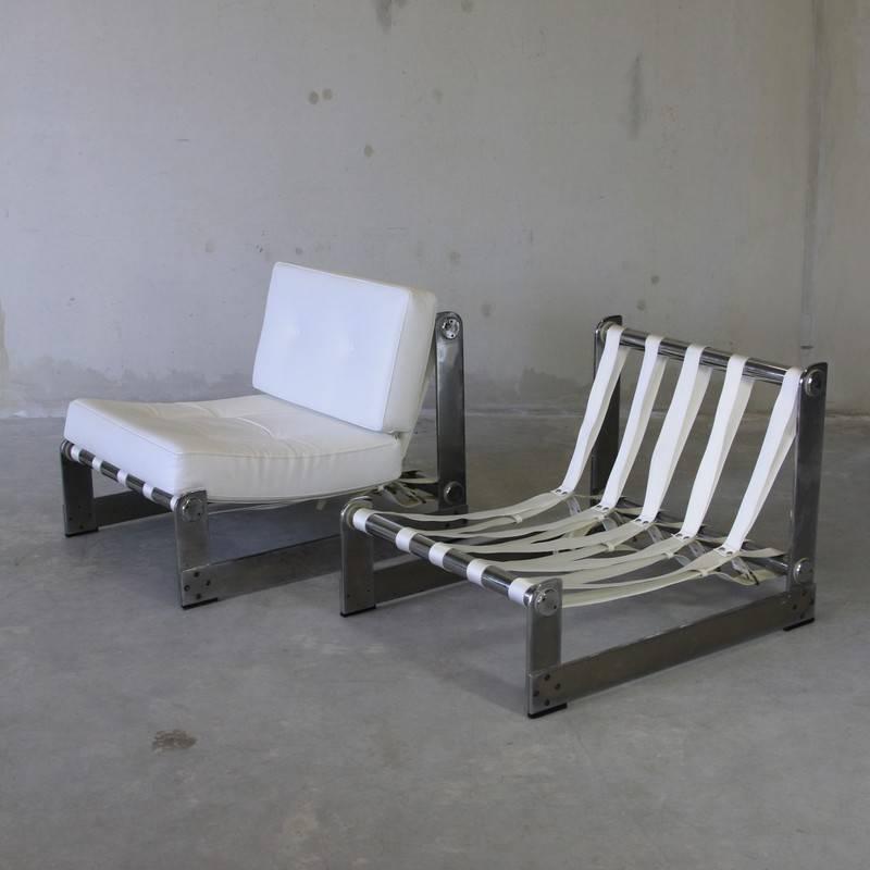 Late 20th Century Pair of Lounge Chairs by Gilles Bouchez for Airborne, 1970s For Sale