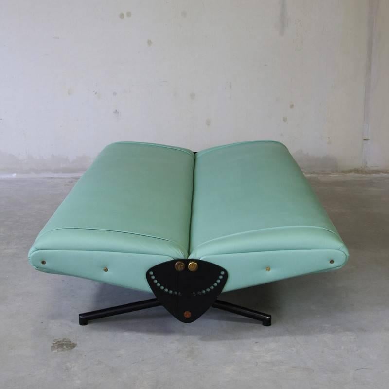 Modern Osvaldo Borsani, D70 Sofa/ Sofa ‘Green’ Bed, 1954 For Sale