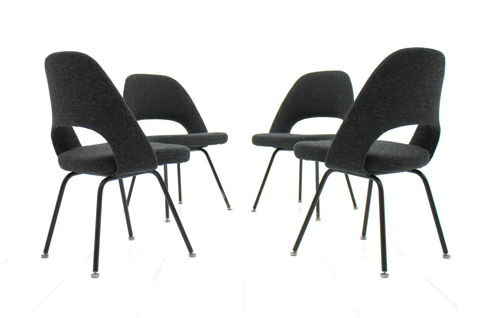 American Set of Four Eero Saarinen Chairs Mod. 71 by Knoll International, 1951