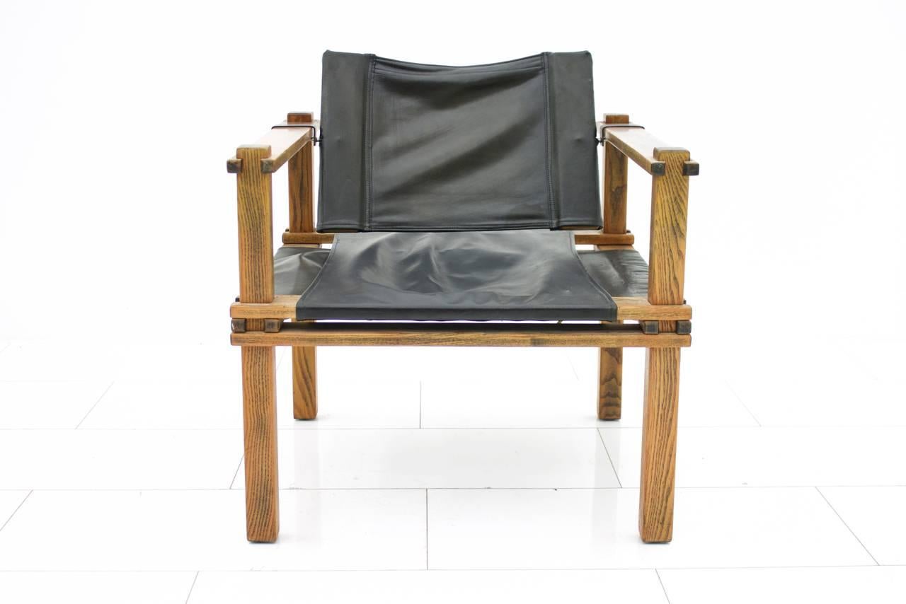 Mid-Century Modern Safari Lounge Chair in Oak and Leather by Gerd Lange, Germany For Sale