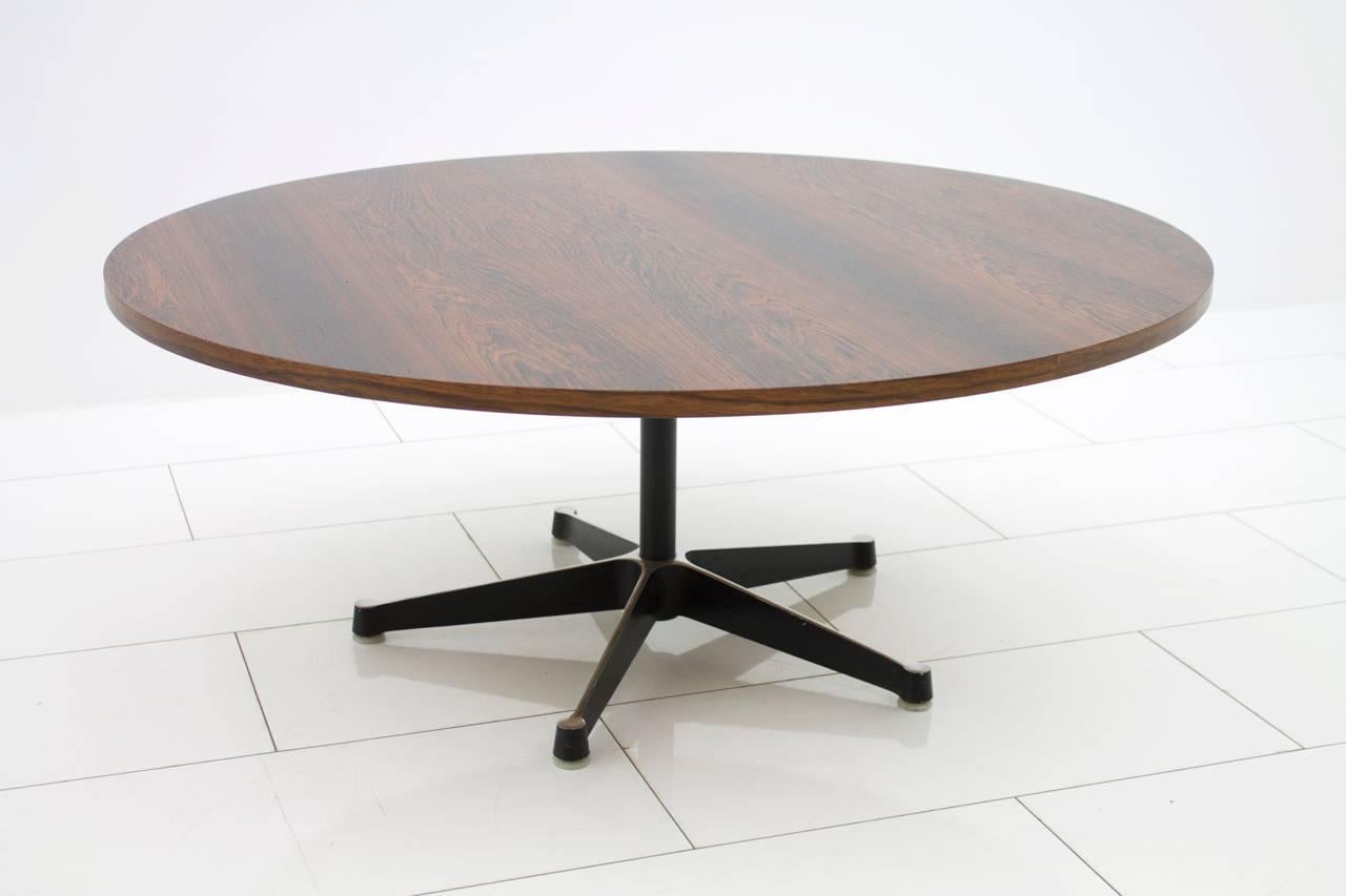 eames round coffee table