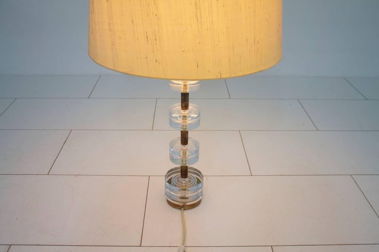 Brass and Glass Table Lamp by Luxus Sweden, circa 1960s In Good Condition For Sale In Frankfurt / Dreieich, DE