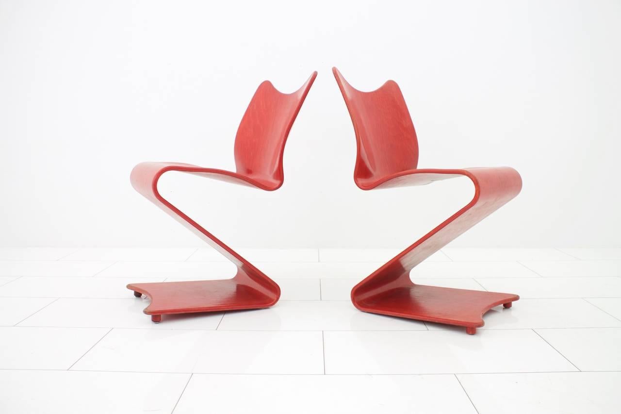 Rare Pair of Red Verner Panton Plywood Chairs S 275, 1956 In Good Condition In Frankfurt / Dreieich, DE