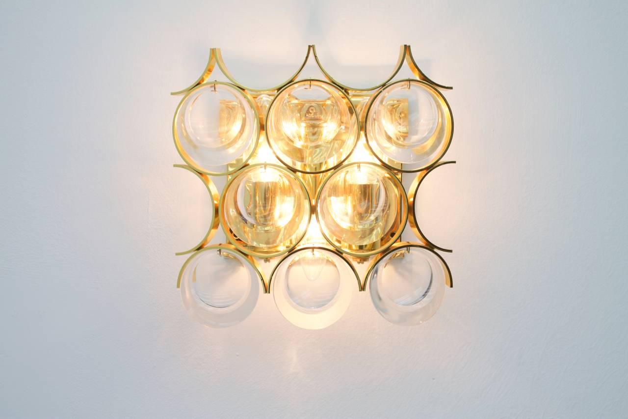 Palwa Single Wall Sconce, Gilded Brass and Crystal Glass 1960s In Good Condition For Sale In Frankfurt / Dreieich, DE