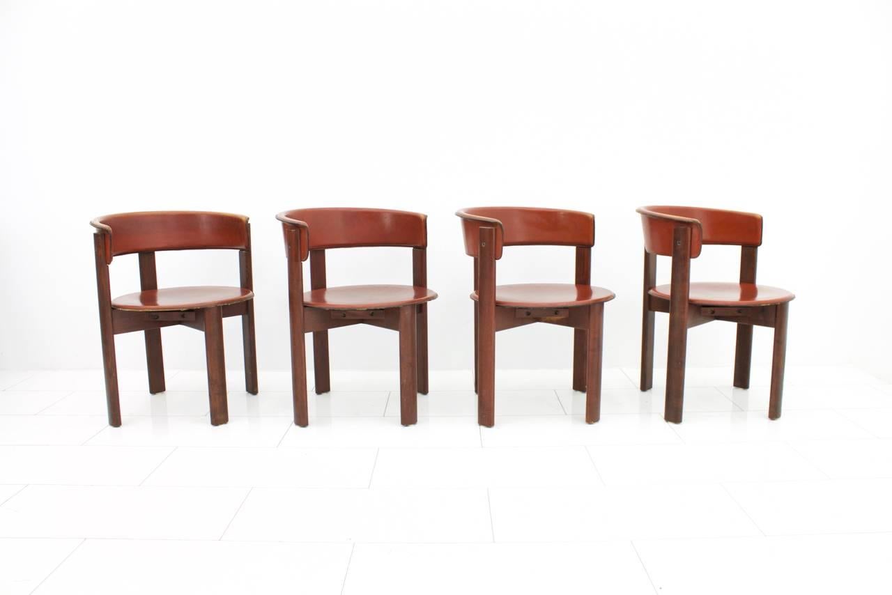 Walnut Set of Four Cassina Dining Room Chairs in Red Leather Italy, 1970s