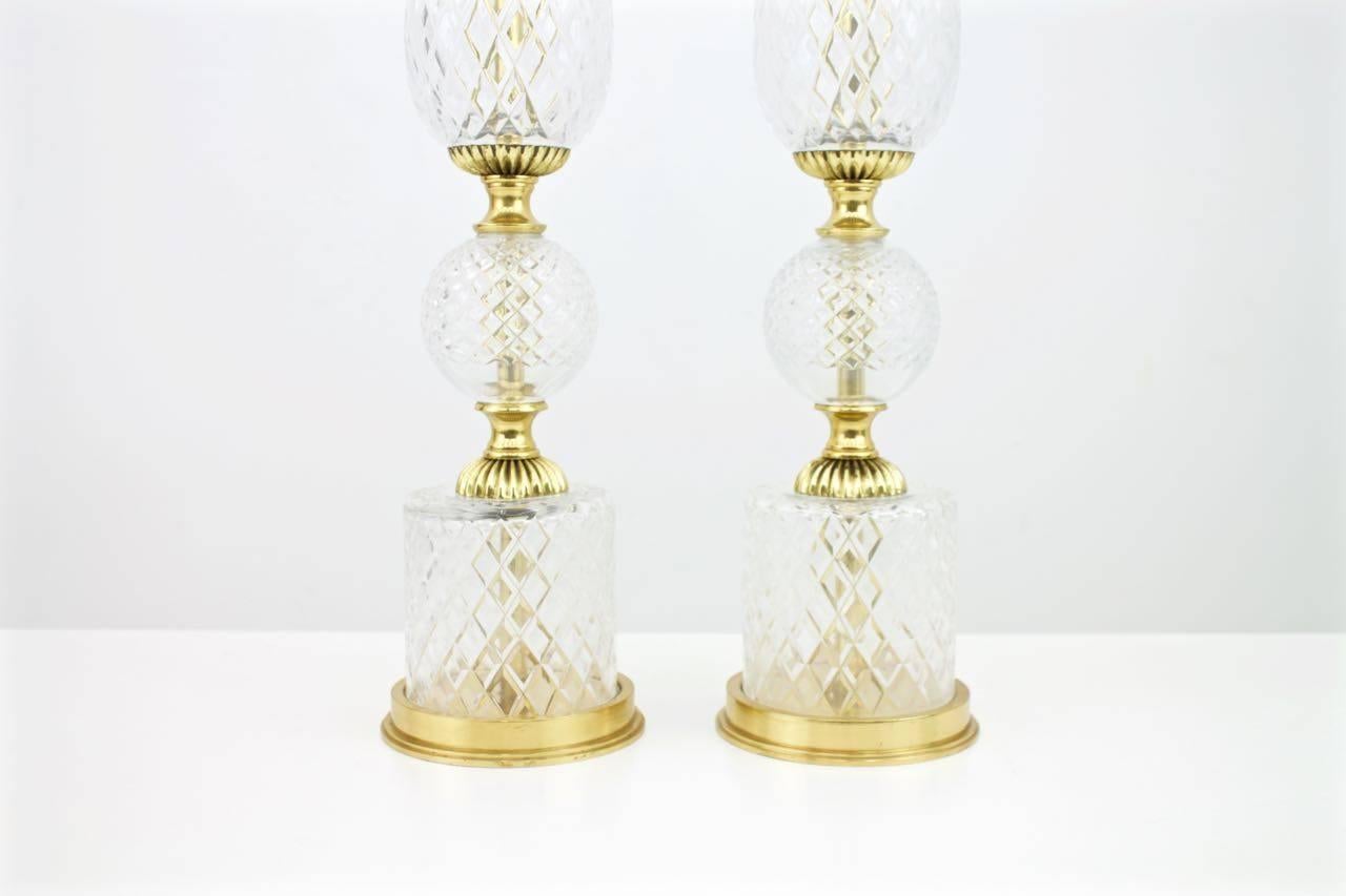 Mid-20th Century Pair of Elegant Textured Glass and Brass Table Lamps, 1960s For Sale