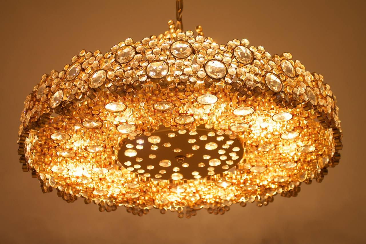 Gold Plate Large Gilded Brass and Crystal Glass Chandelier by Palwa, Germany, 1960s For Sale