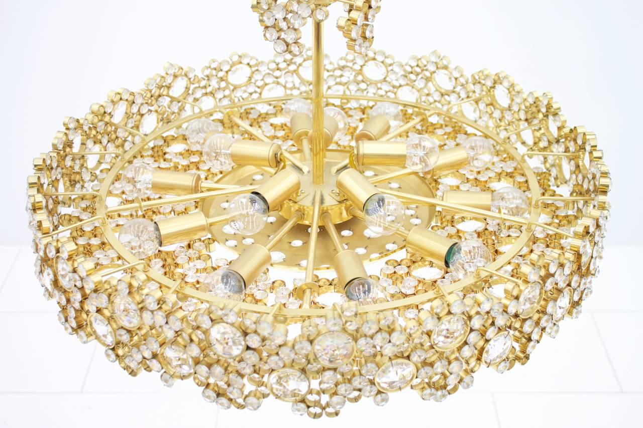 Large Gilded Brass and Crystal Glass Chandelier by Palwa, Germany, 1960s For Sale 3