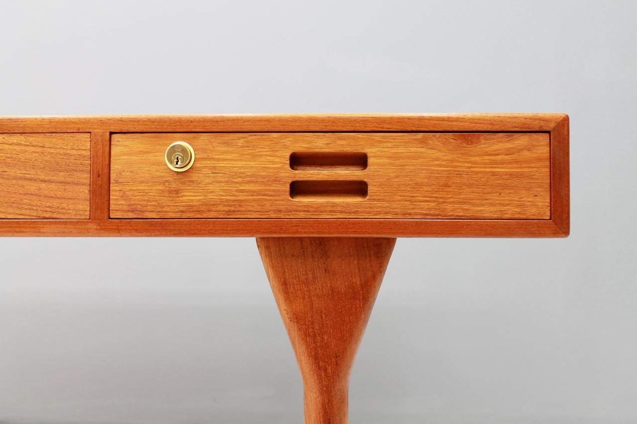 Teak Writing Desk by Nanna Ditzel for Søren Willadsen, Denmark, 1958 (Dänisch)