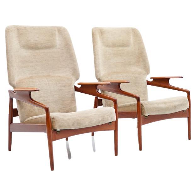 Pair of nice teak wood reclining lounge chairs by John Bone, Denmark, 1960s.

Very good original condition.