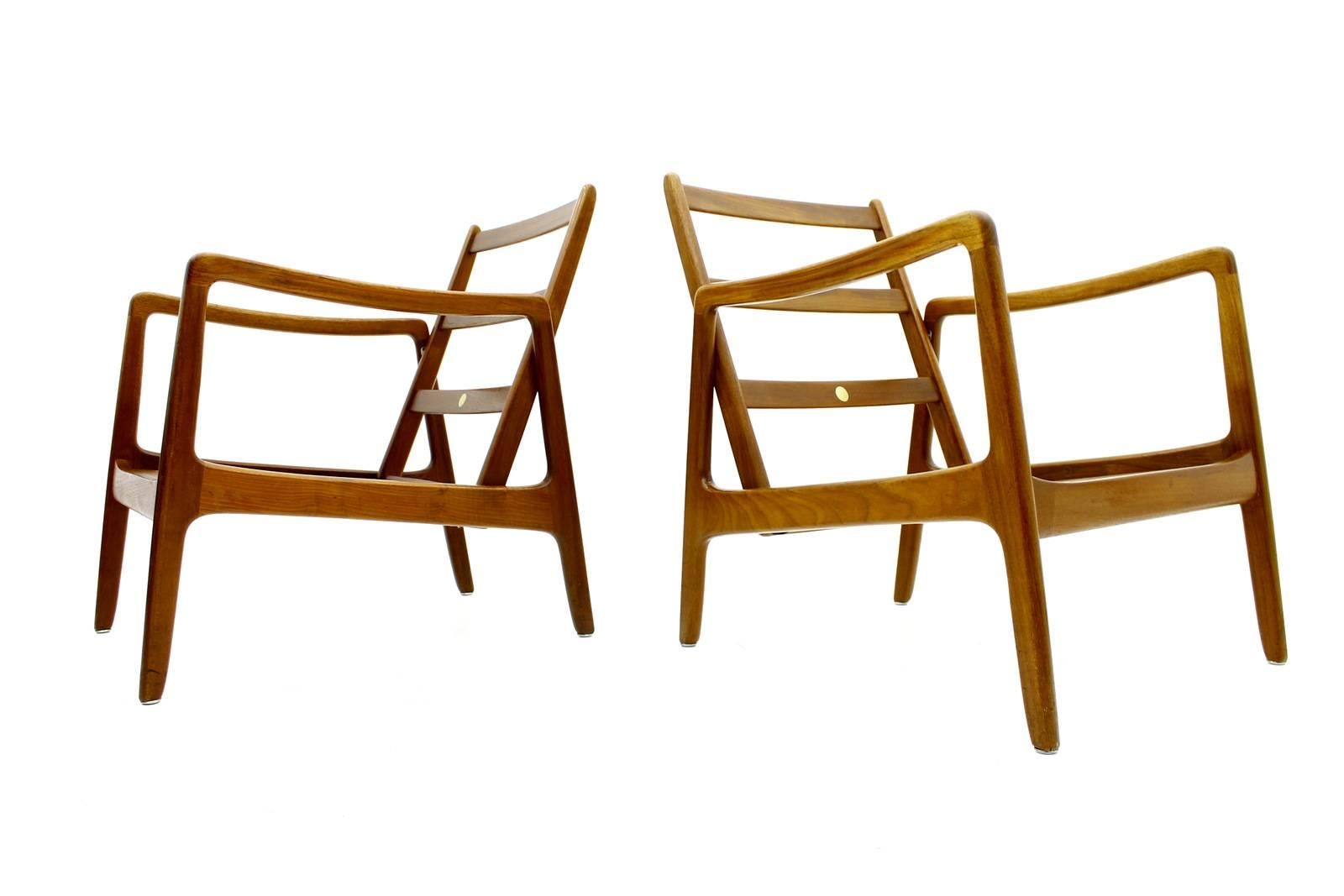 Nice Pair Teak Easy Chairs FD 109 by Ole Wanscher 1956.
Very good condition.

Worldwide shipping.