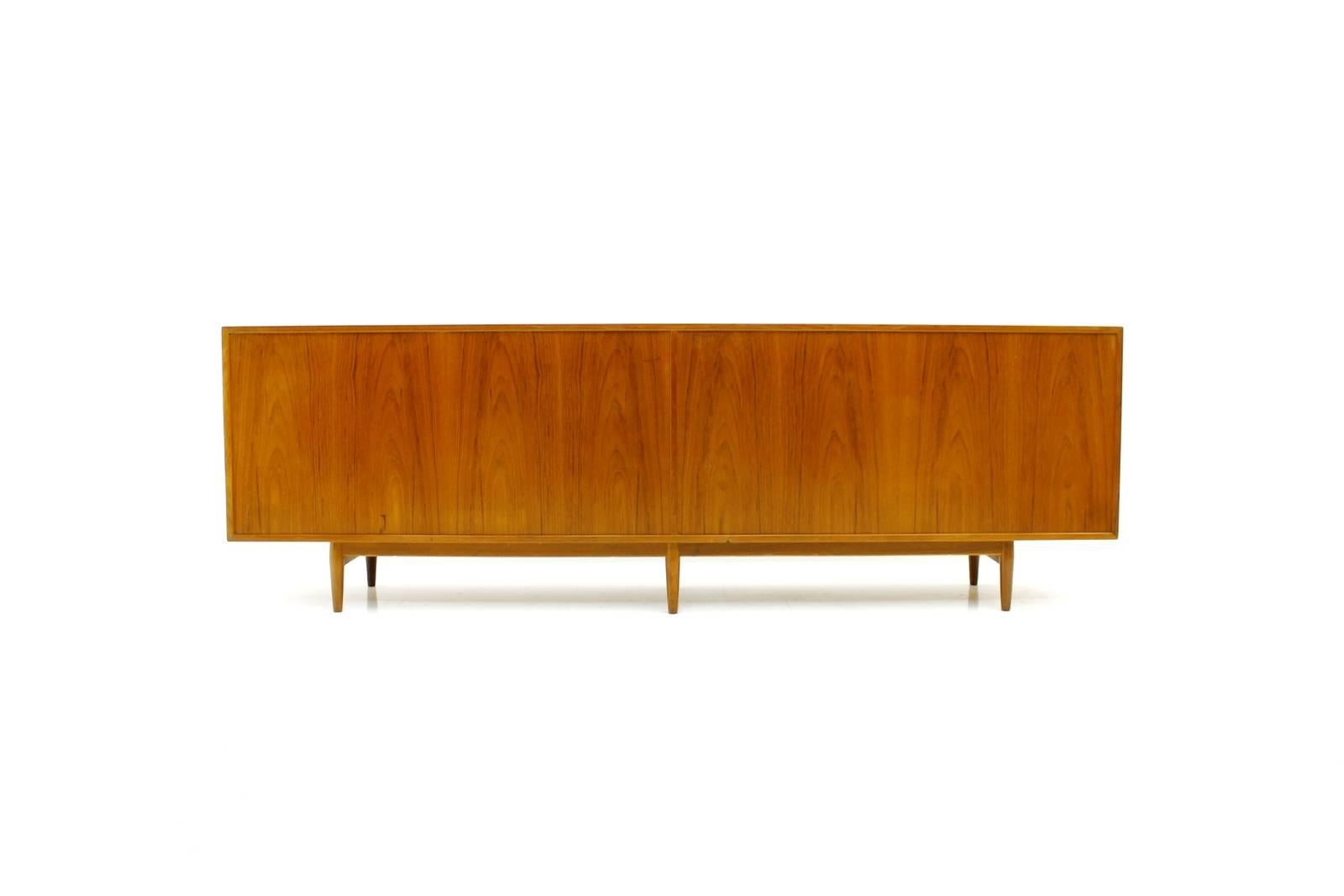 Large Freestanding Sideboard with Reversible Doors, Arne Vodder, 1959 3