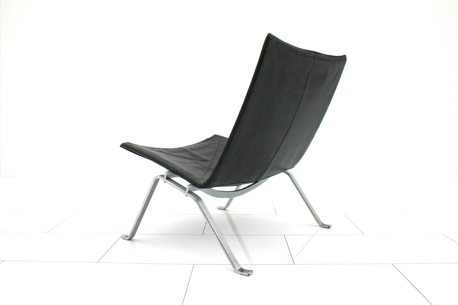 Early PK 22 Lounge Chair by Poul Kjaerholm, E. Kold Christensen, Denmark, 1955 In Fair Condition In Frankfurt / Dreieich, DE