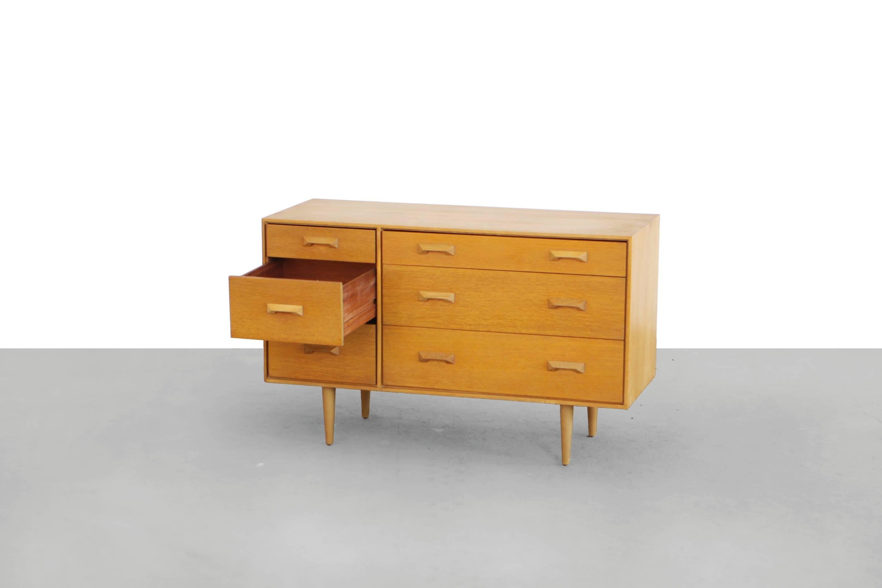 Mid-Century Modern Oak Chest of Drawers by Sylvia & John Reid Stag Concorde, 1959