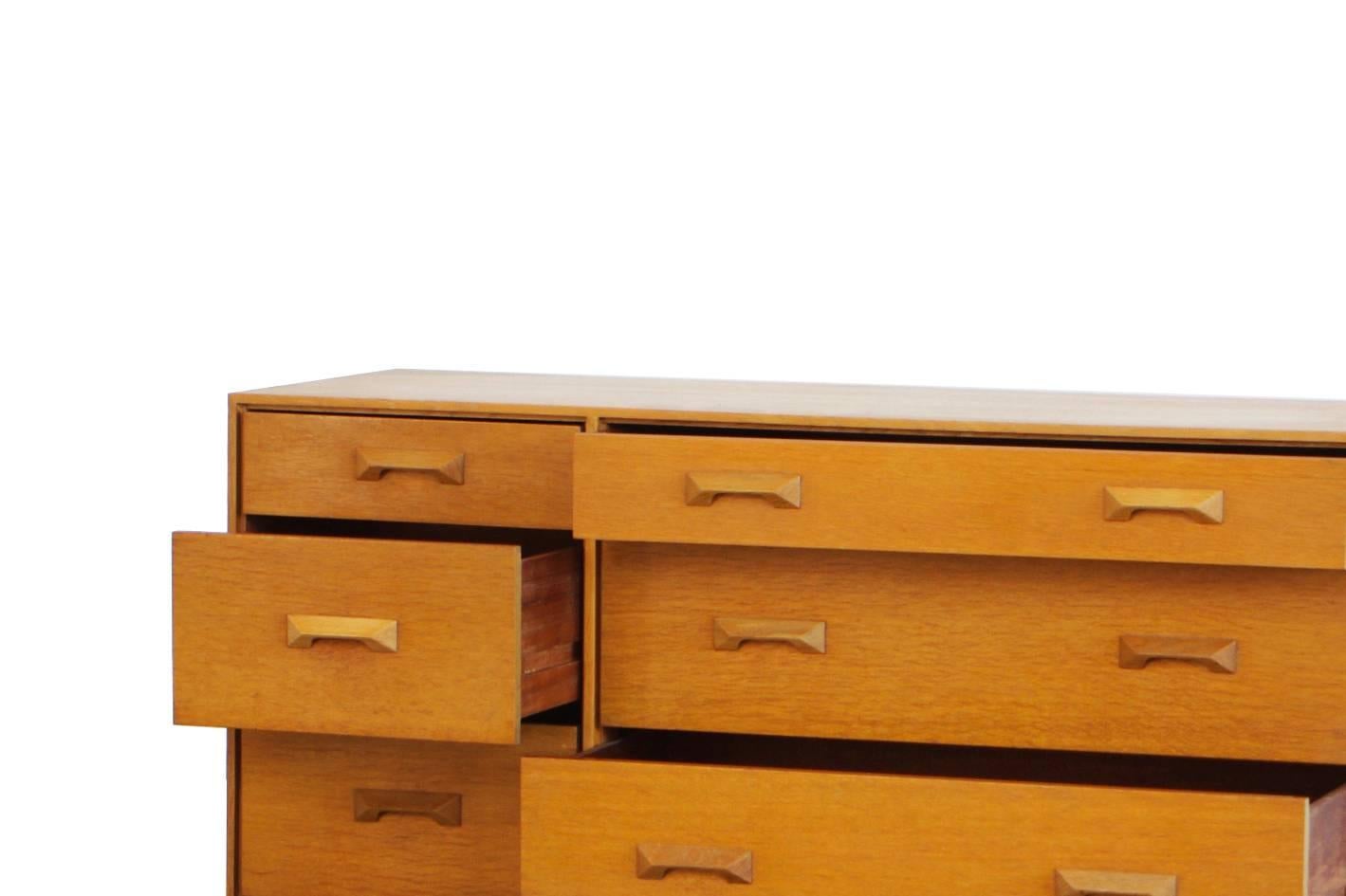 Oak Chest of Drawers by Sylvia & John Reid Stag Concorde, 1959 1