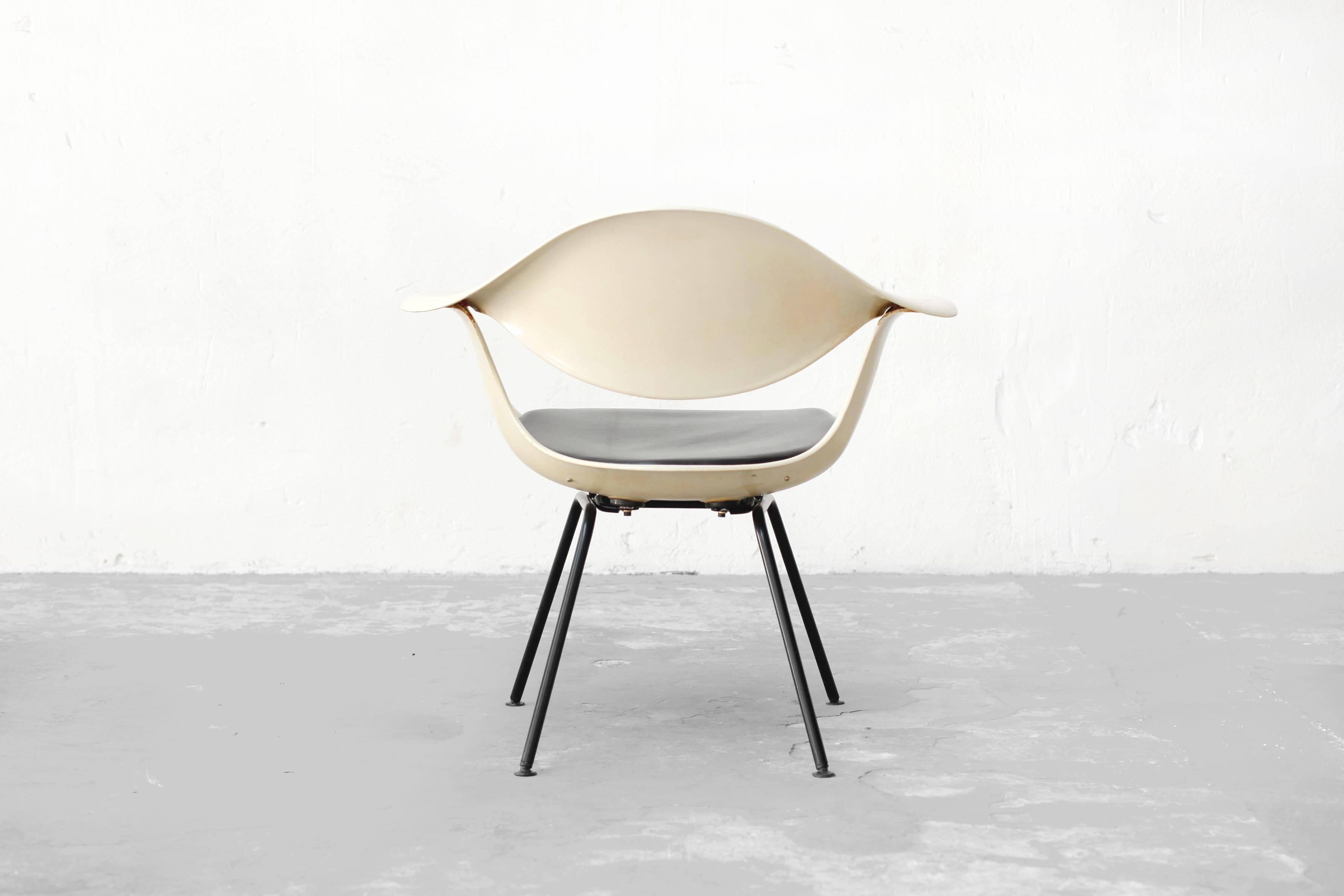 Mid-20th Century DAF Fiberglass chair by George Nelson for Herman Miller, 1958 For Sale