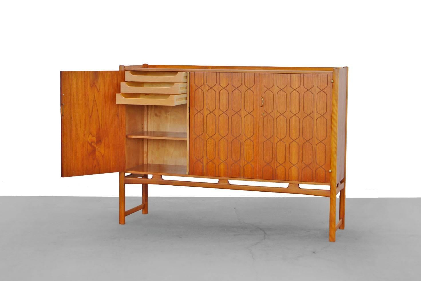 Teak Cabinet by David Rosén for Nordiska Sweden 1950s Sideboard In Excellent Condition In Berlin, DE