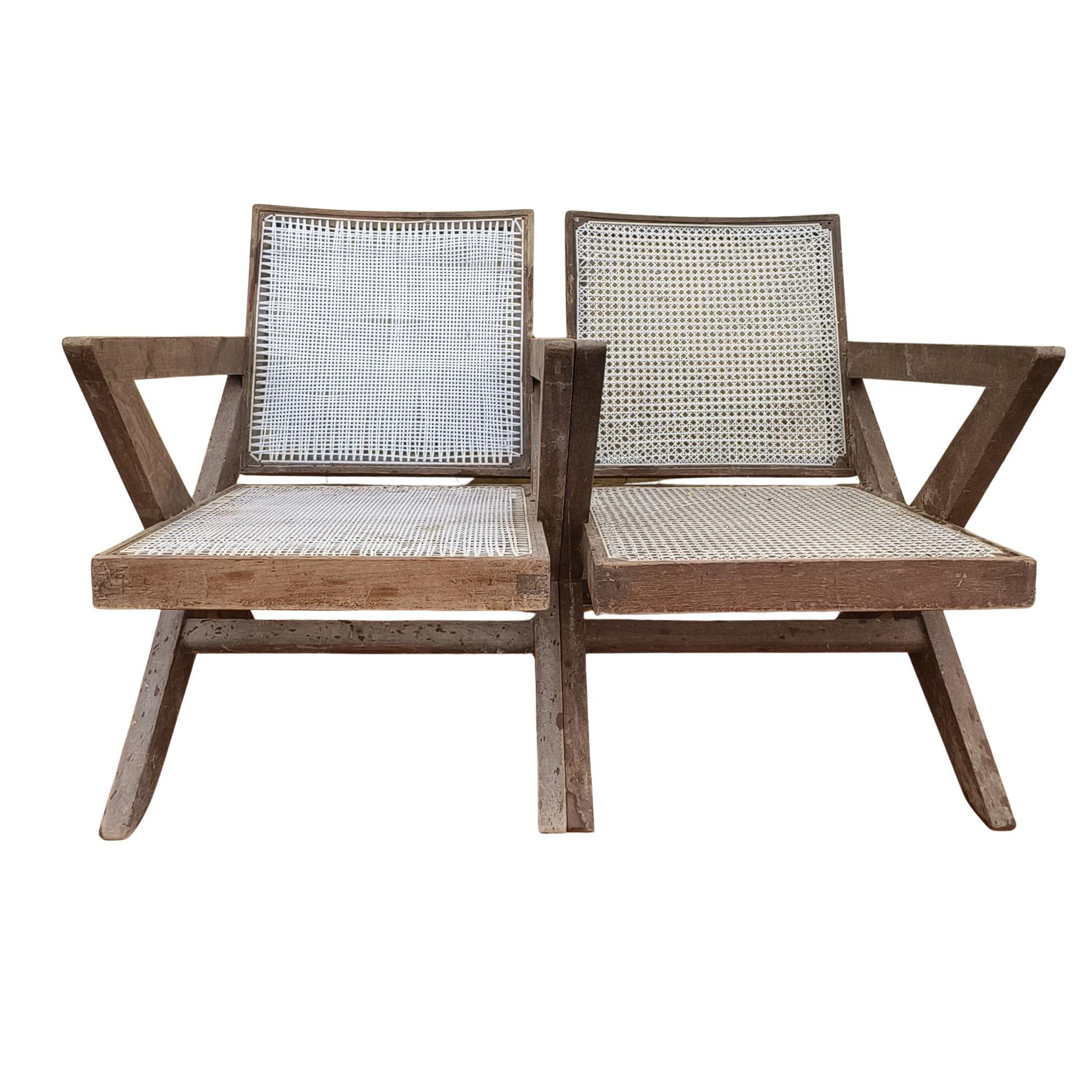 Un set de 2 authentiques Pierre Jeanneret  Chaises à pieds en X PJ-SI-45-A, Inde, années 1950 Bon état à Amsterdam, NL