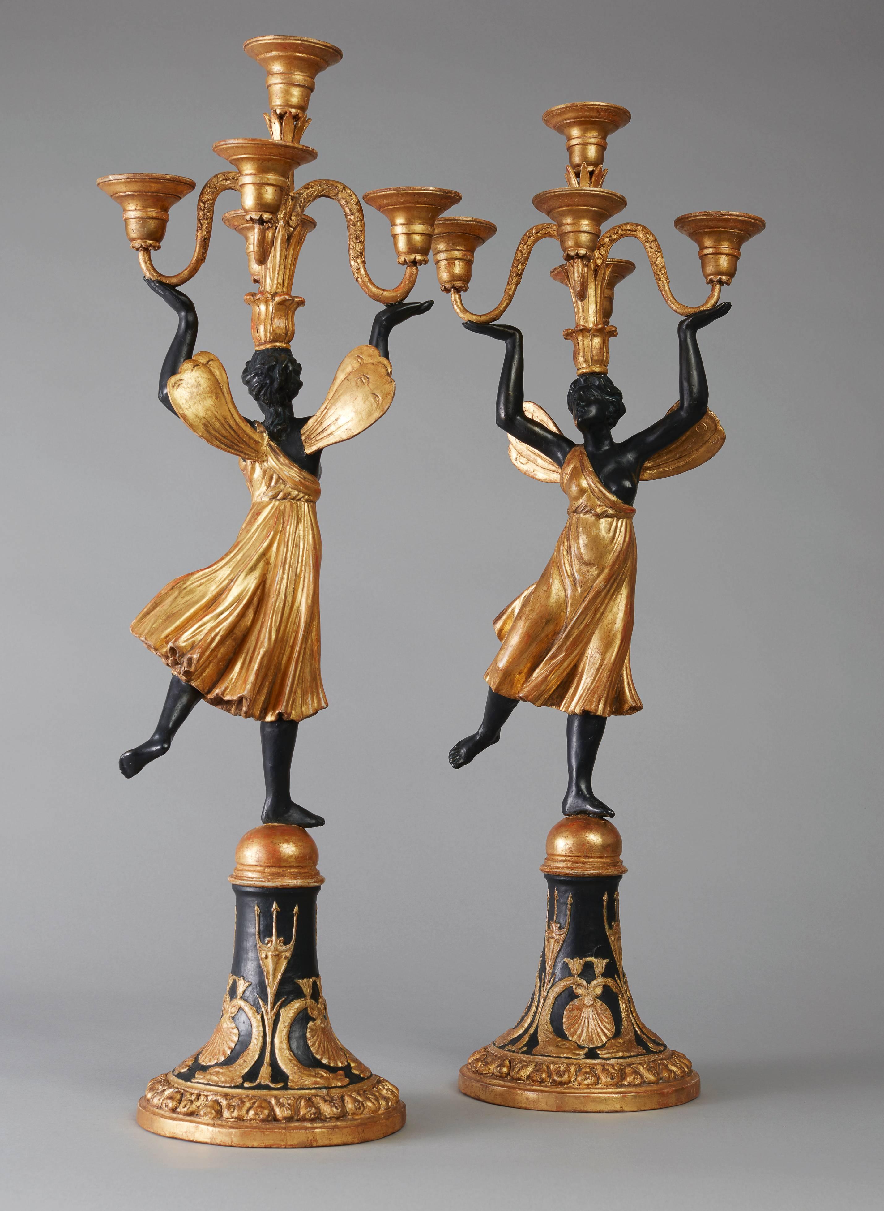 Großes Paar fünfflammiger Kandelaber des frühen 19. Jahrhunderts von Josef Danhauser Wien (Österreichisch)