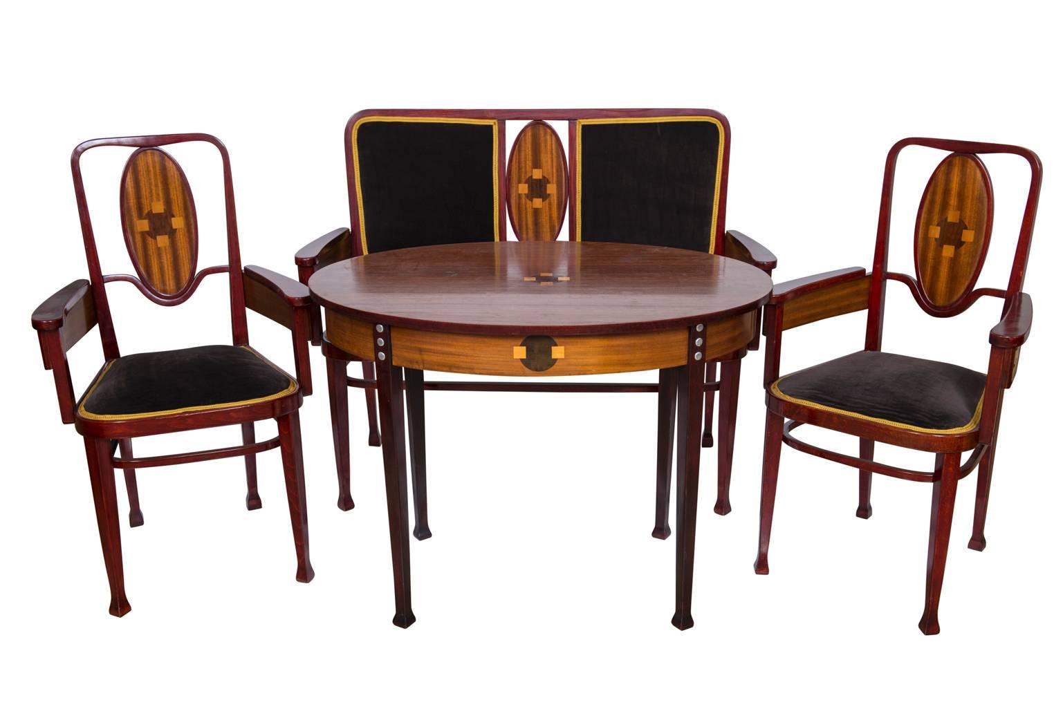 Viennese Bentwood Suite Marcel Kammerer for Thonet, 1908 In Excellent Condition In Vienna, AT