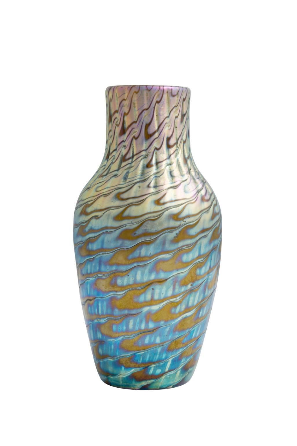 Late 19th Century Highly Iridescent Loetz Vase, circa 1898 Phenomen Gre 7734