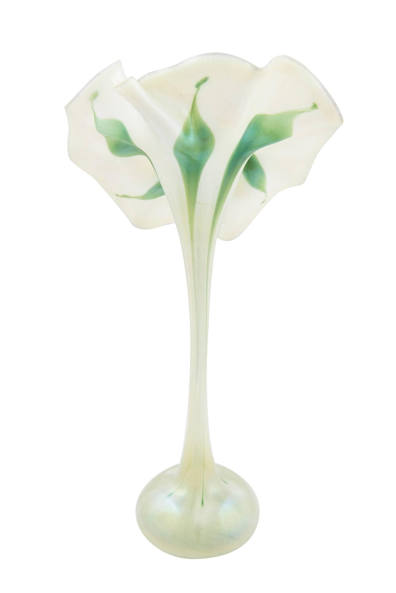 Art Deco Tiffany Studios Glass New York Jack-in-the-pulpit Vase 1905 L.C. Tiffany Favrile