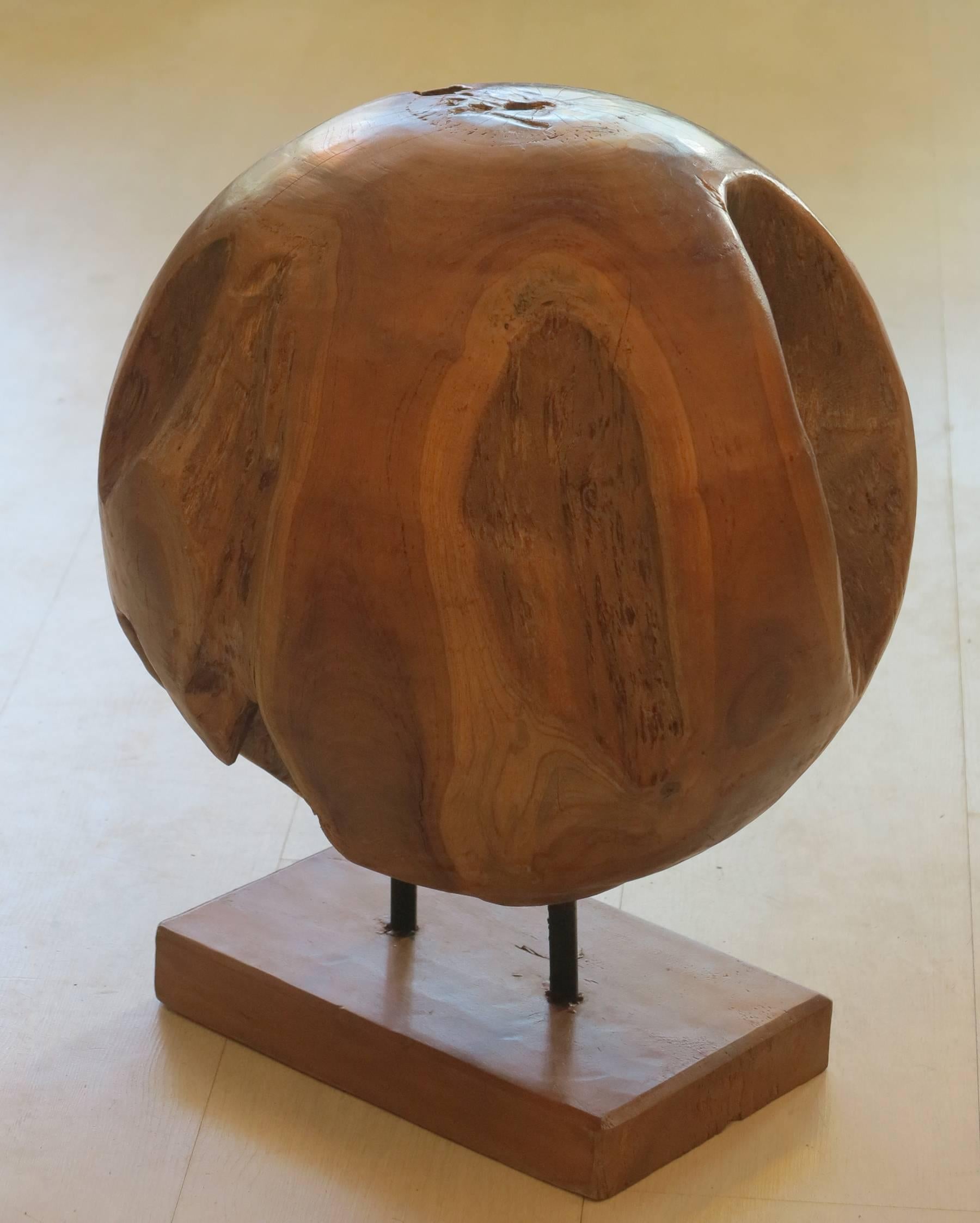 Vintage wooden root ball sculpture. Smoothed and finished mounted on a wooden base. Large and impressive piece. 20 inches high with a 15 inch diameter.