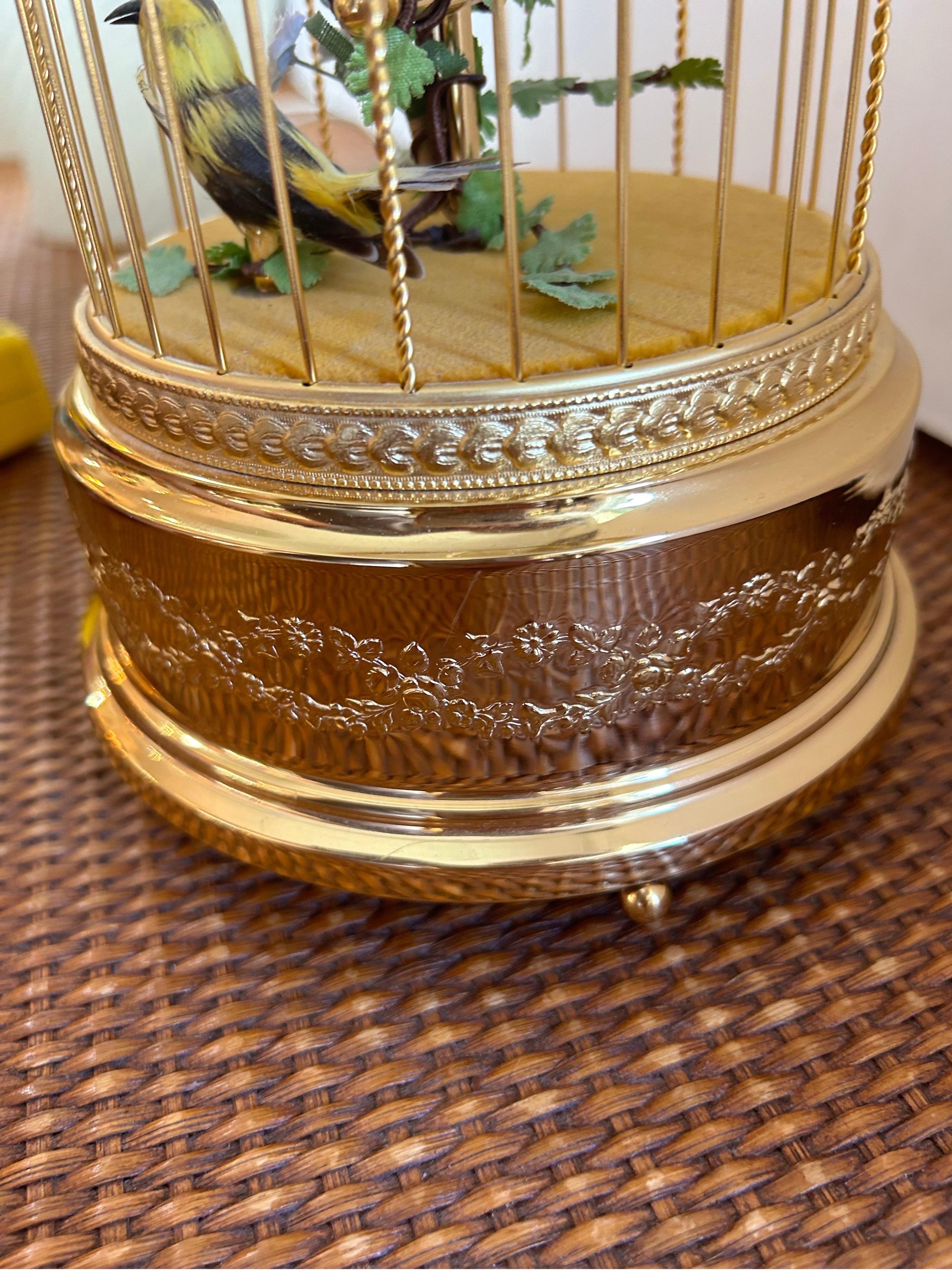 Reuge automation two singing birds in gilt birdcage For Sale 3