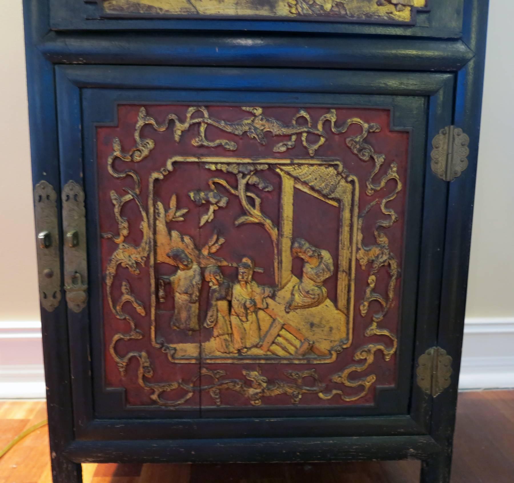Chinese Cabinet Polychromed Giltwood Panels 19th Century In Good Condition In West Palm Beach, FL
