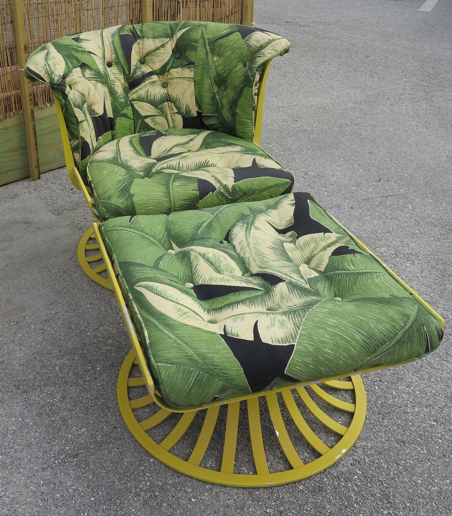 Woodard Aluminium Patio Chairs with Ottoman In Excellent Condition In West Palm Beach, FL