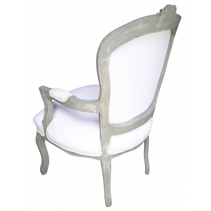 French Louis XV Farmhouse Style Armchair in White Linen In Excellent Condition For Sale In Glendale, CA