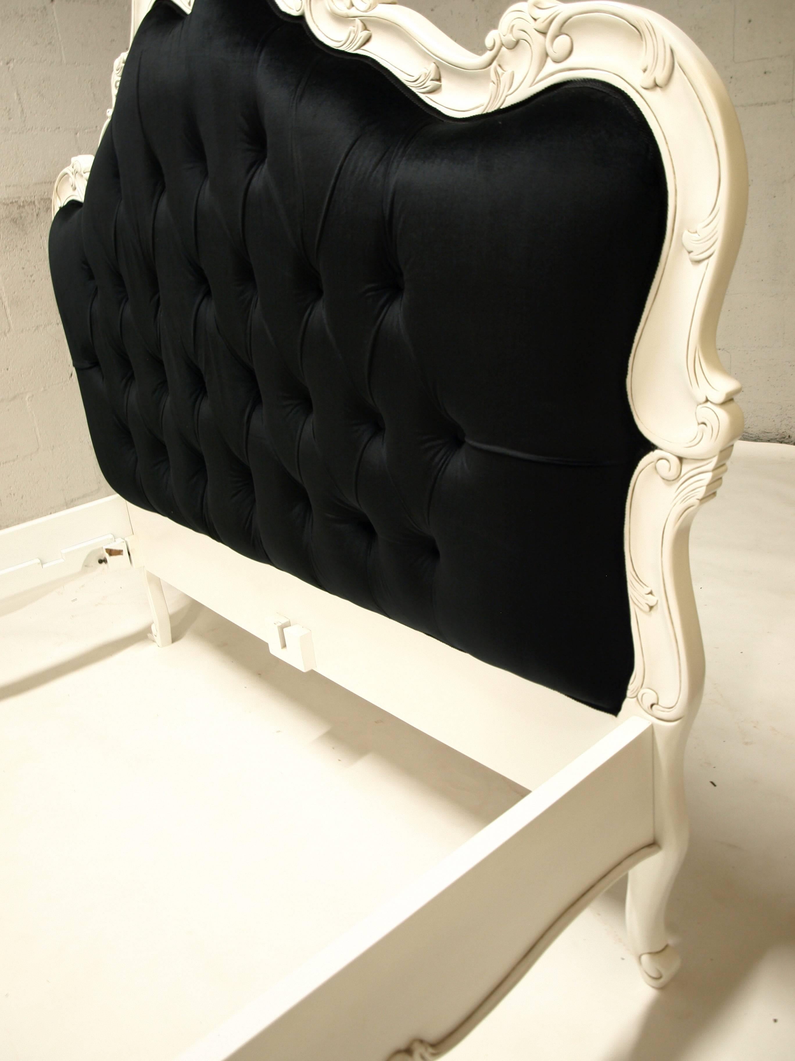 20th Century French Bed White Black Velvet Tufted Queen-Size Louis XV Farmhouse Style For Sale