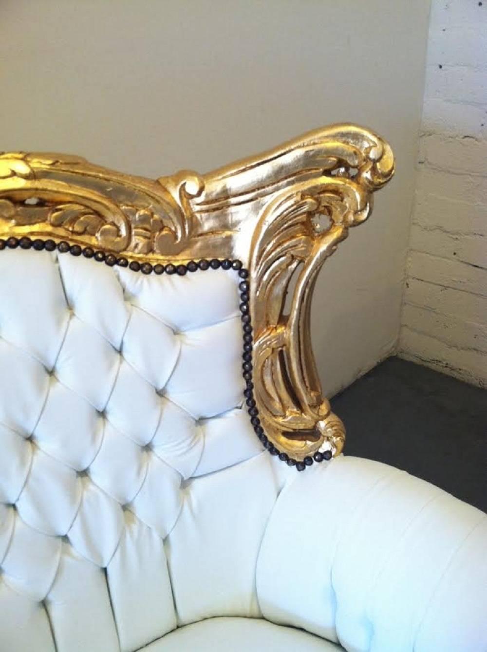 French Rococo Louis XV Style Sofa In Excellent Condition For Sale In Glendale, CA
