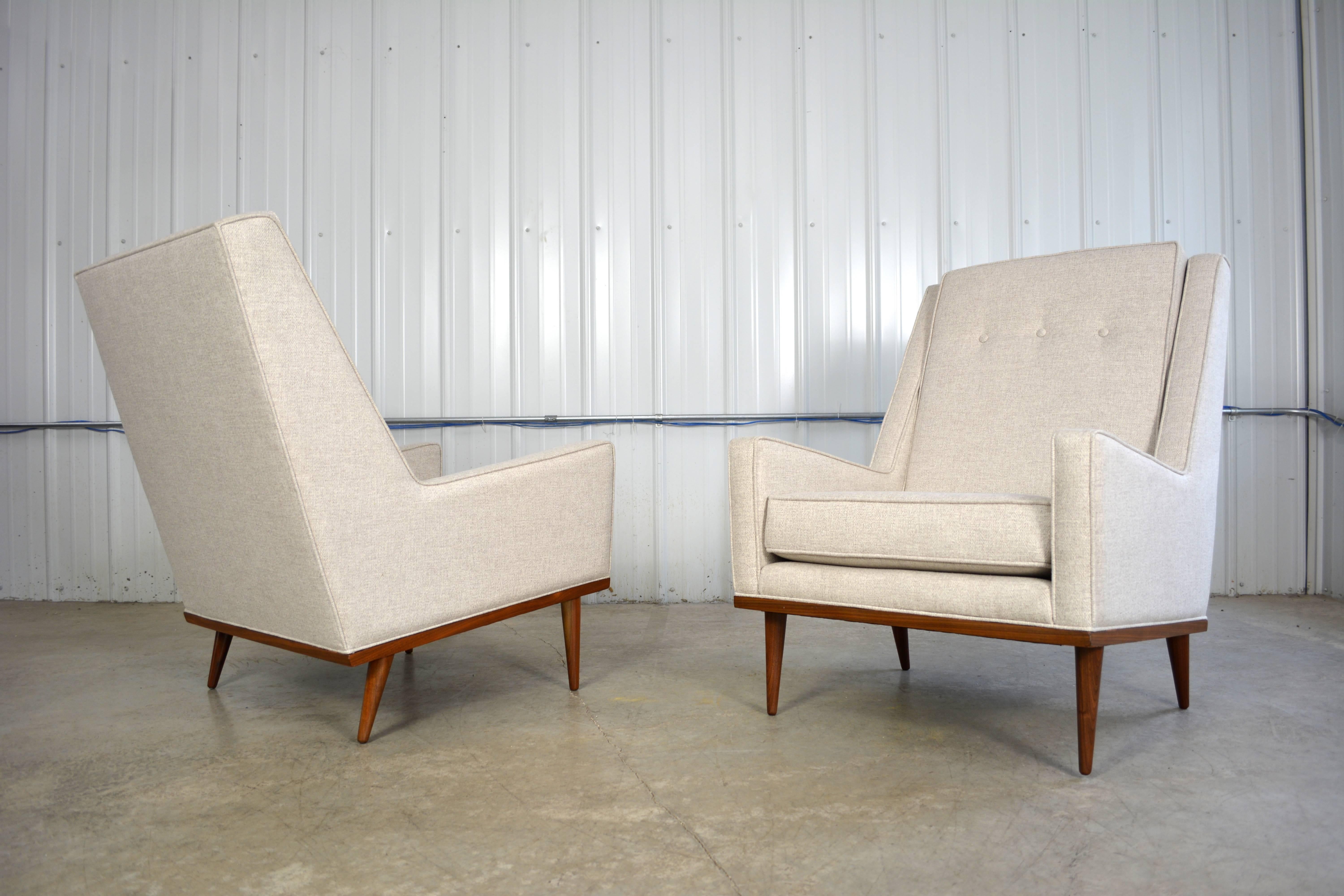 Milo Baughman Lounge Chairs and Ottoman for James Inc. 2