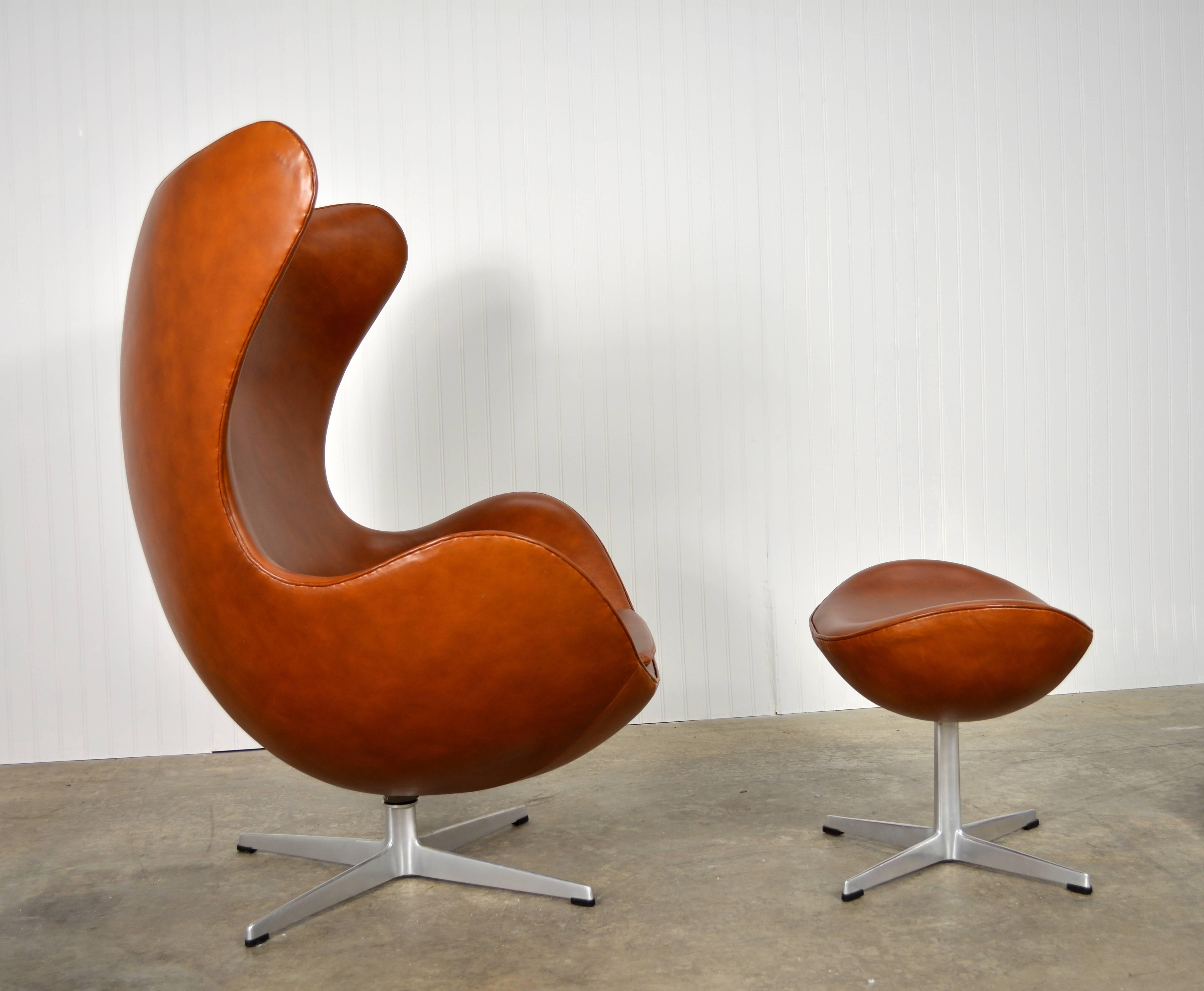 Arne Jacobsen Leather Egg Chair and Ottoman In Excellent Condition In Loves Park, IL
