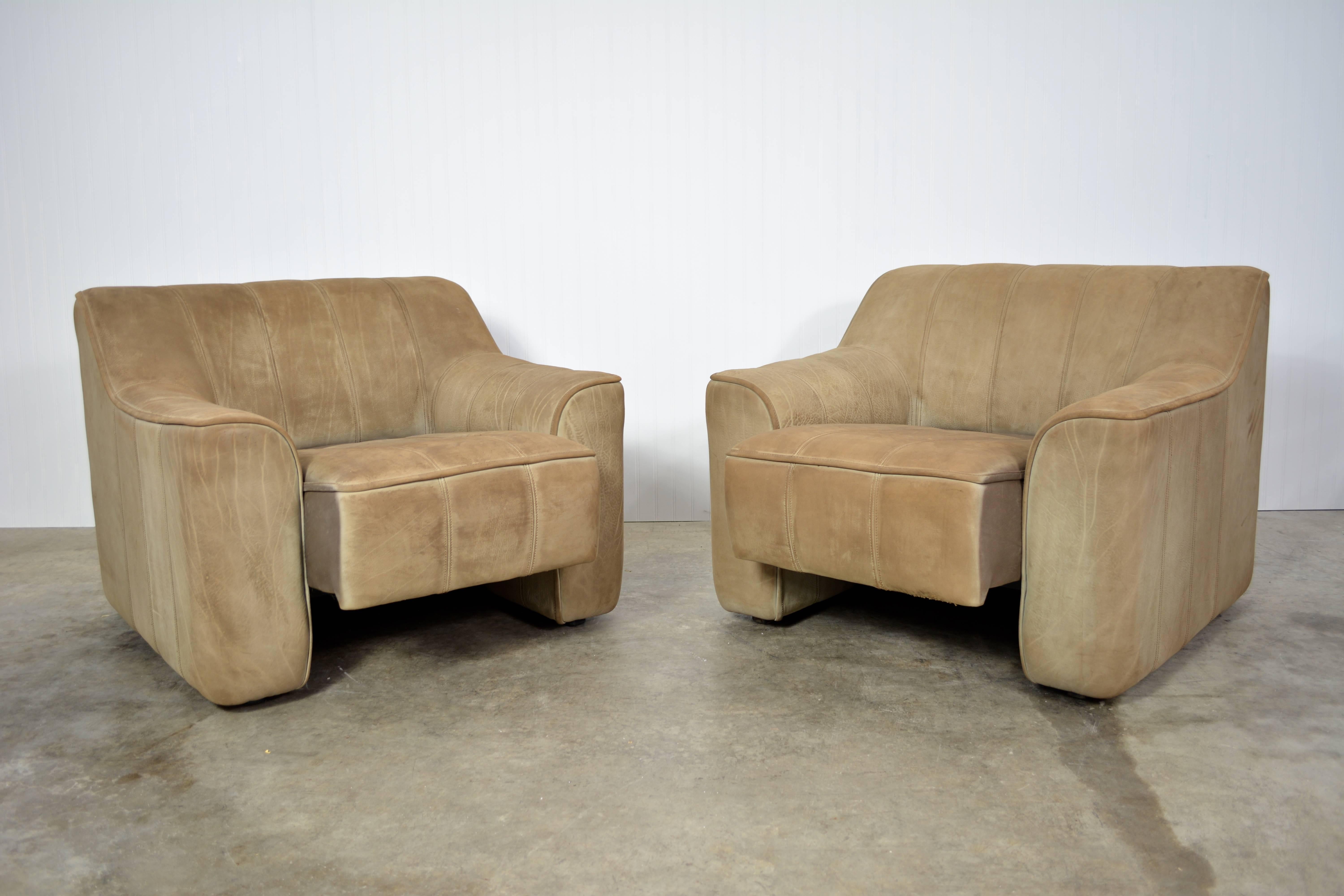 De Sede DS-44 Leather Lounge Chairs, Pair For Sale 1