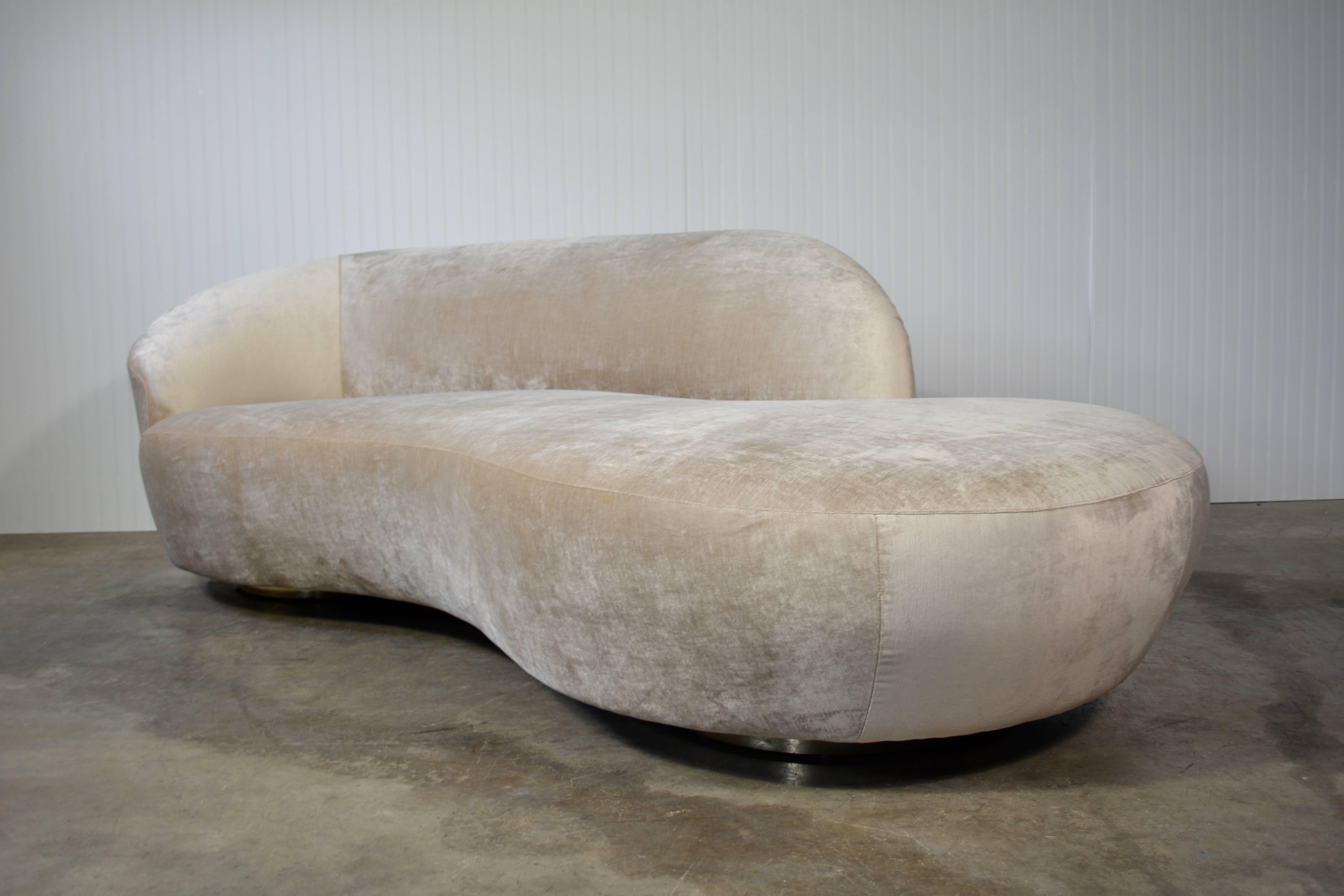 Cloud sofa designed by Vladimir Kagan. Newly recovered in a linen blend velvet over brass bases. Fabric swatches available upon request.