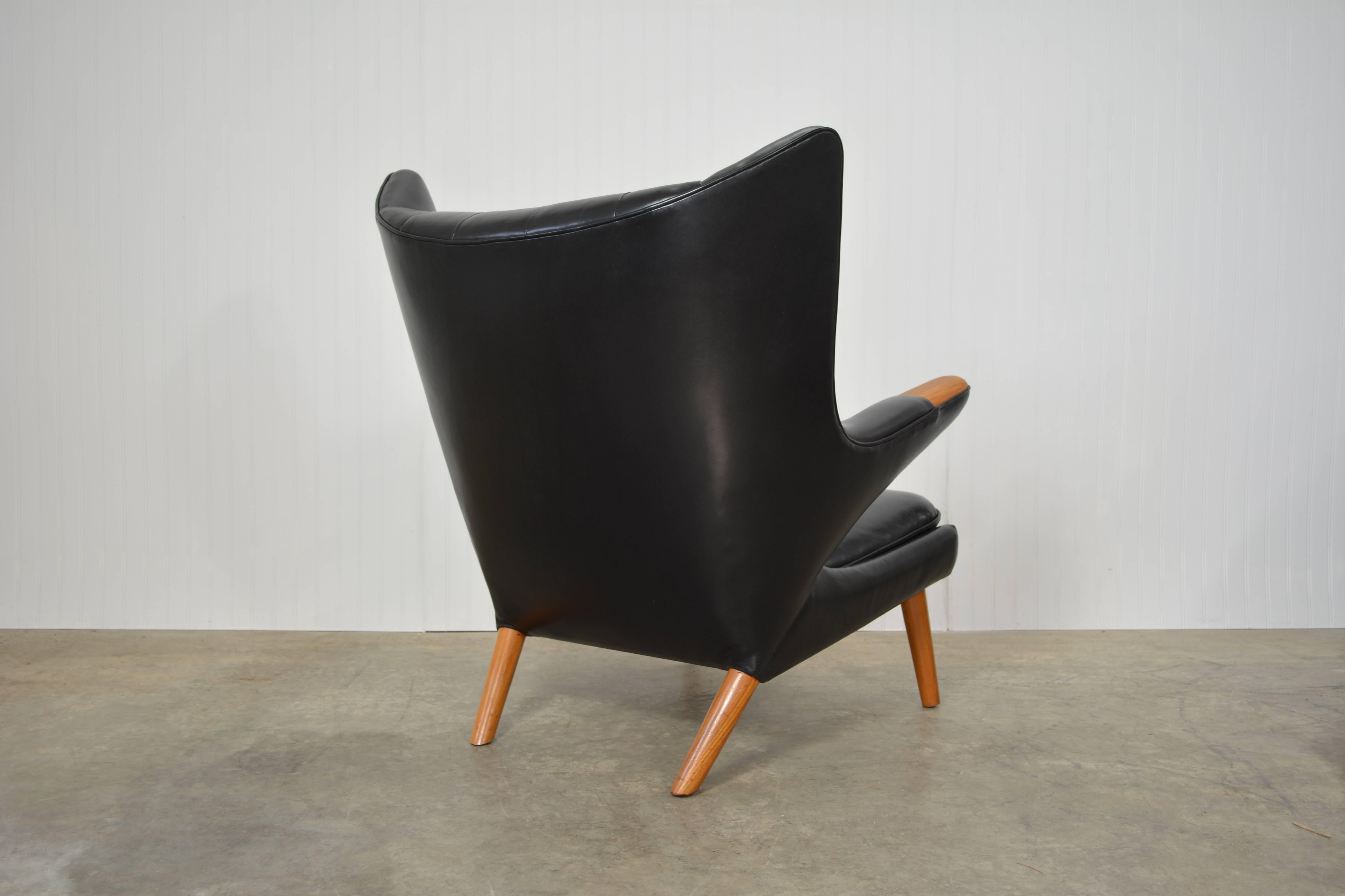 Hans Wegner Papa Bear Chair in Black Leather In Excellent Condition In Loves Park, IL