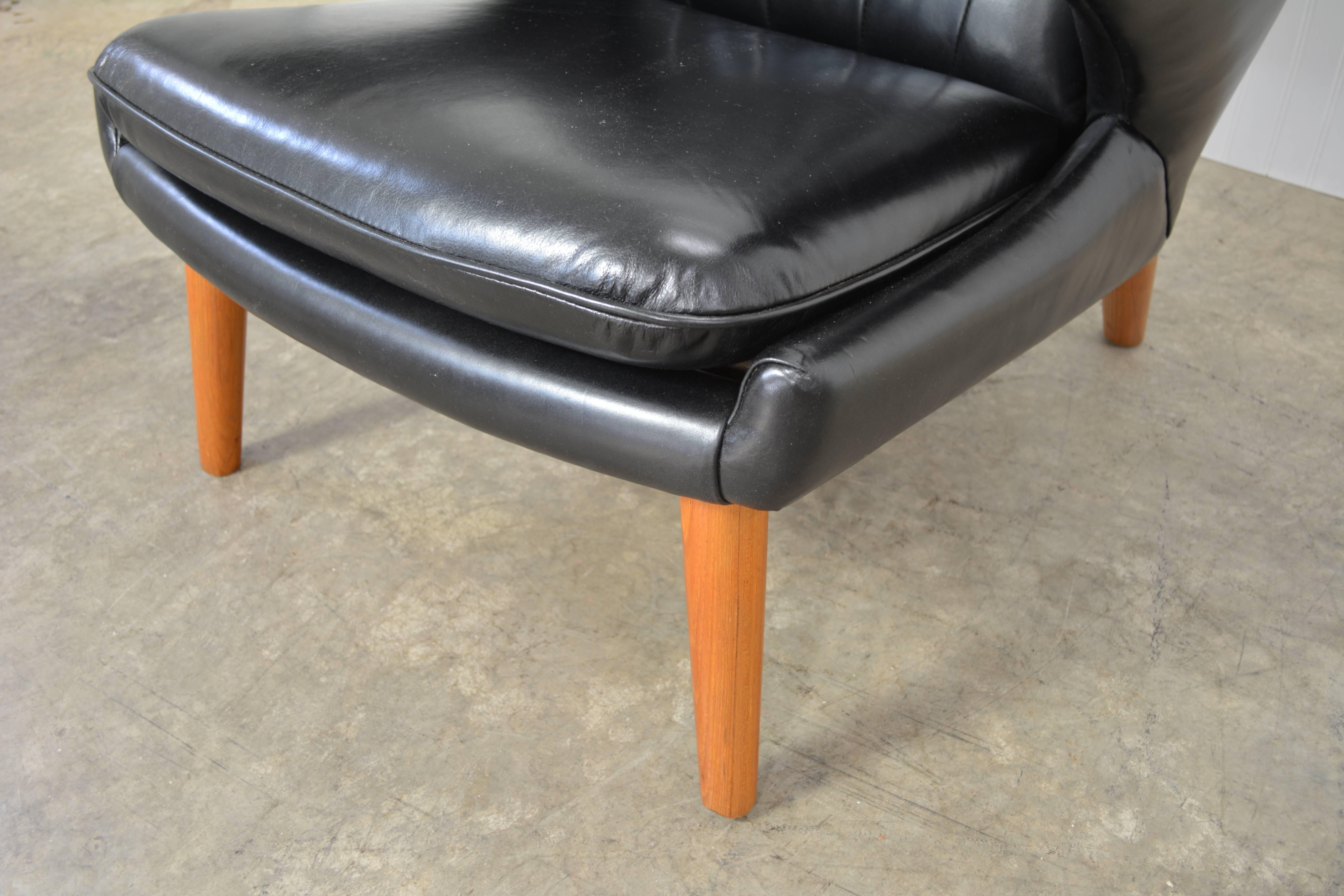 Hans Wegner Papa Bear Chair in Black Leather 2