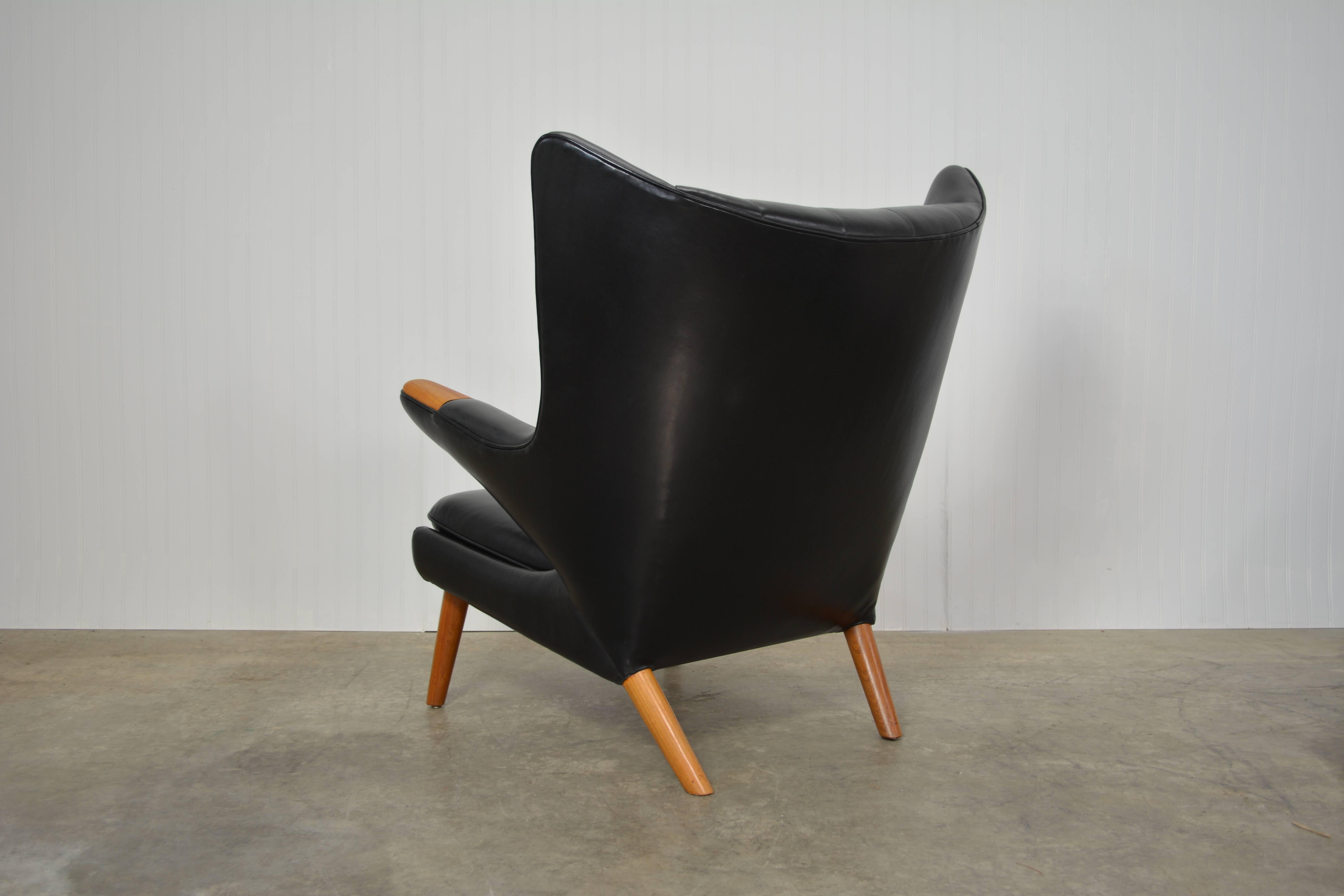 Mid-20th Century Hans Wegner Papa Bear Chair in Black Leather