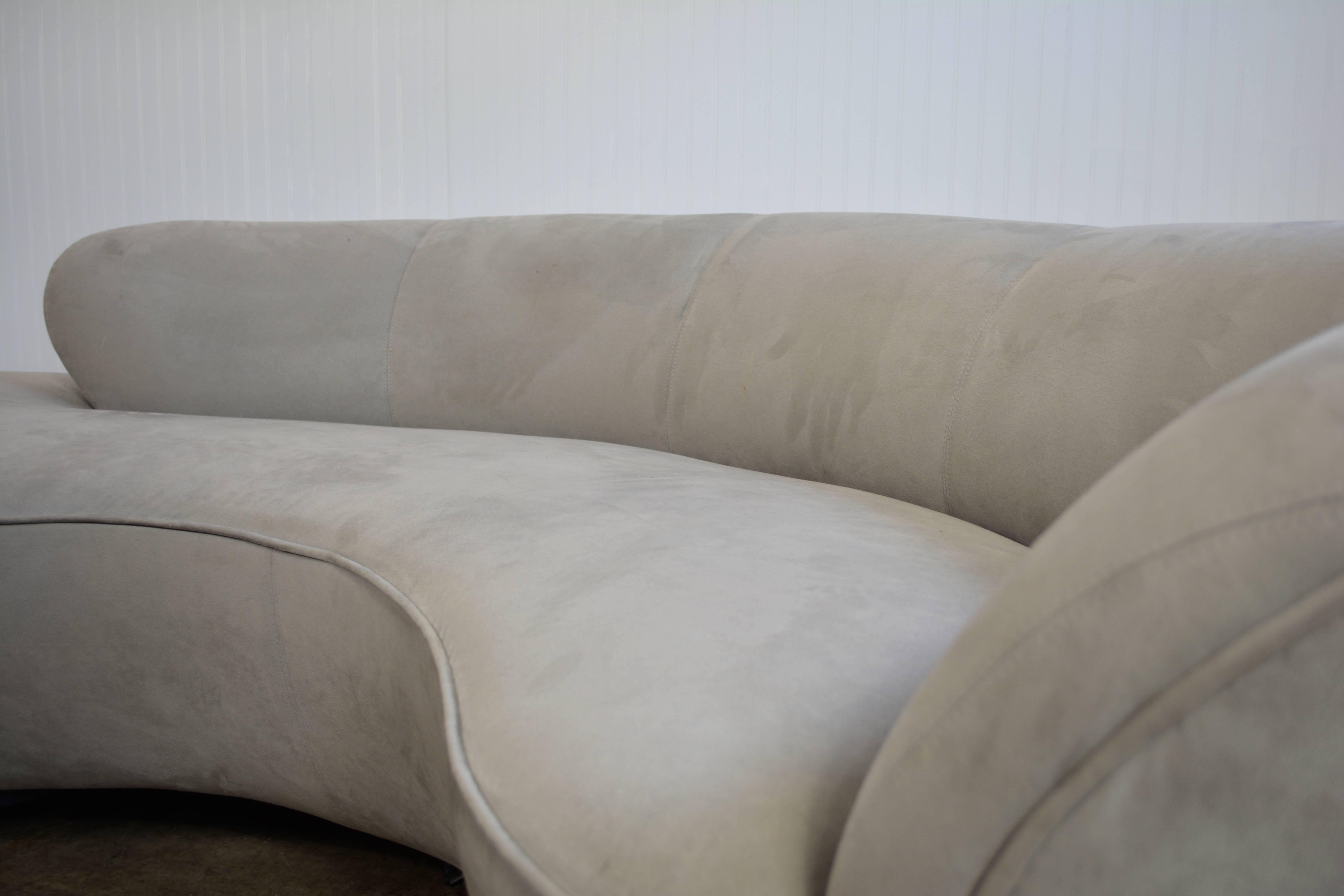 Late 20th Century Vladimir Kagan Sofa For Sale
